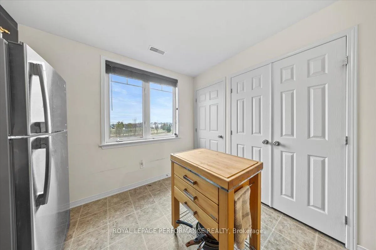 Photo 8 of 232 Shanly Private, Ottawa, Barrhaven - Stonebridge — HOMEH