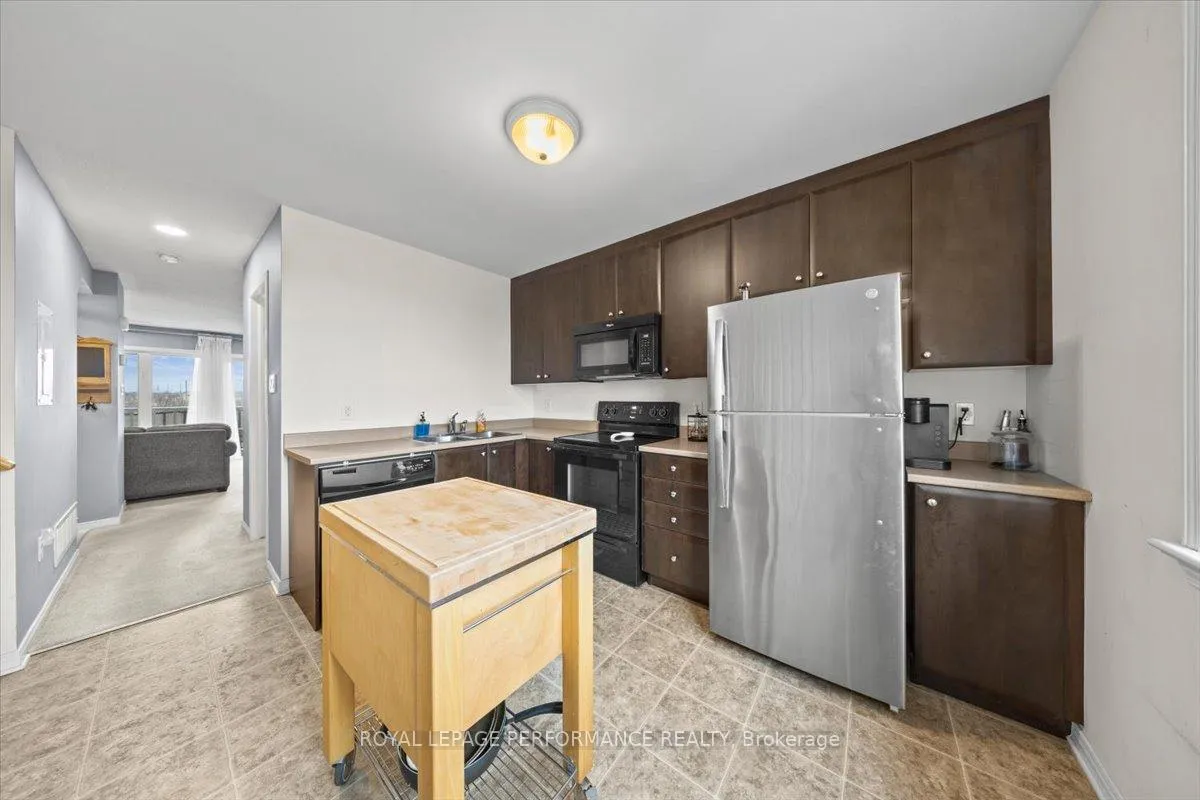 Photo 10 of 232 Shanly Private, Ottawa, Barrhaven - Stonebridge — HOMEH