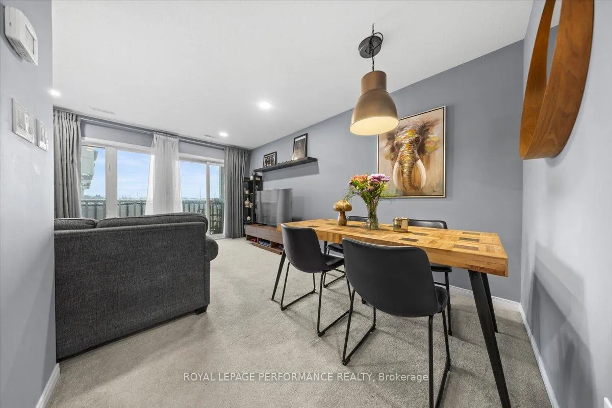 Photo 13 of 232 Shanly Private, Ottawa, Barrhaven - Stonebridge — HOMEH