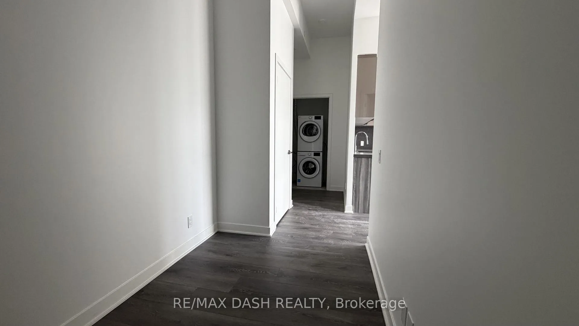 Photo 8 of 10 Flavelle Trail, Vaughan, Steeles West Industrial — HOMEH
