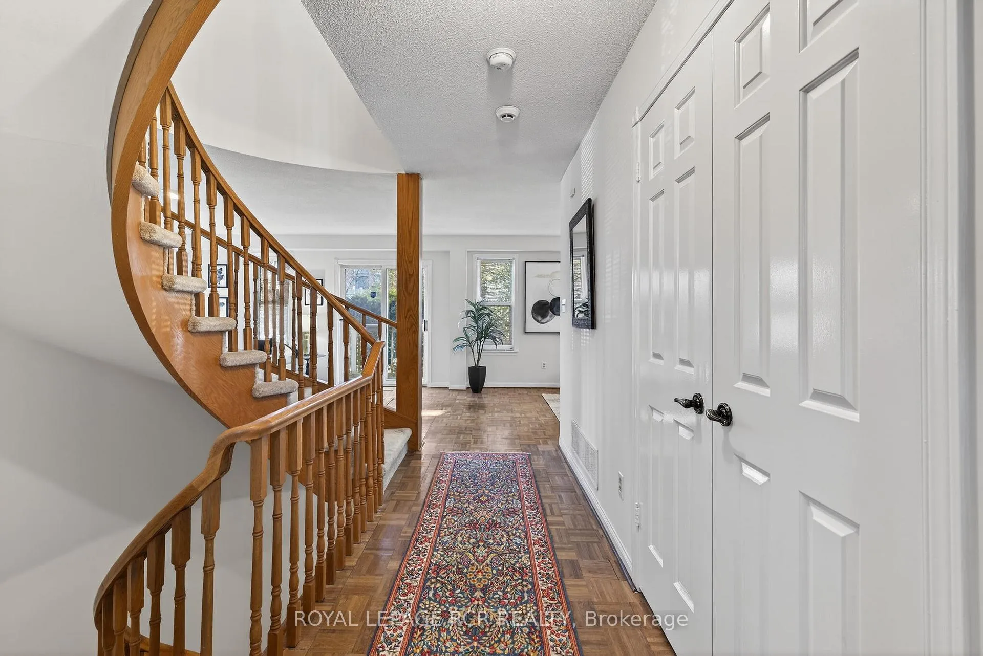 Photo 8 of Unit 44, 68 Confederation Way, Markham, Thornhill — HOMEH