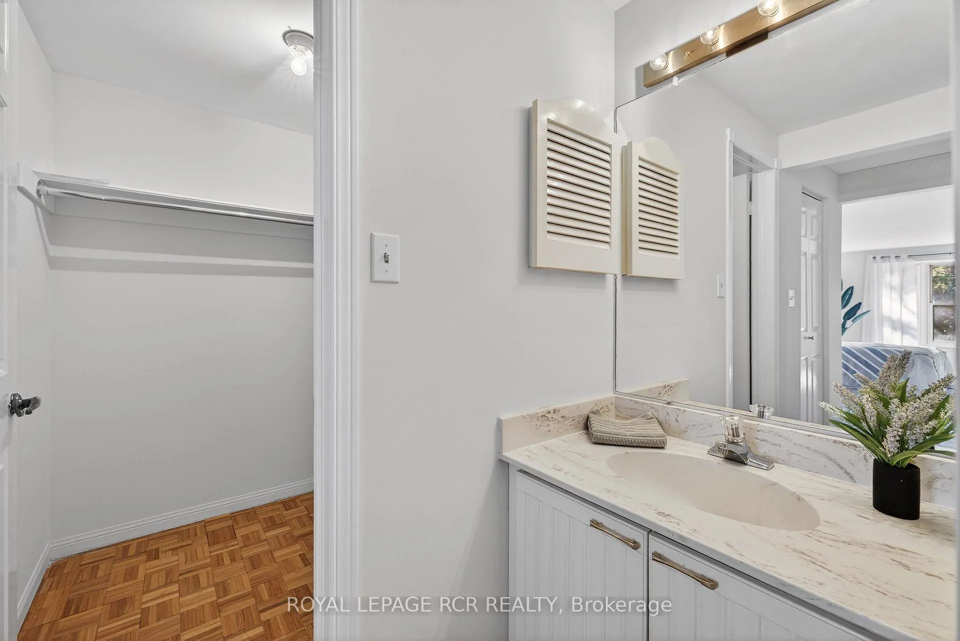 Photo 32 of Unit 44, 68 Confederation Way, Markham, Thornhill — HOMEH