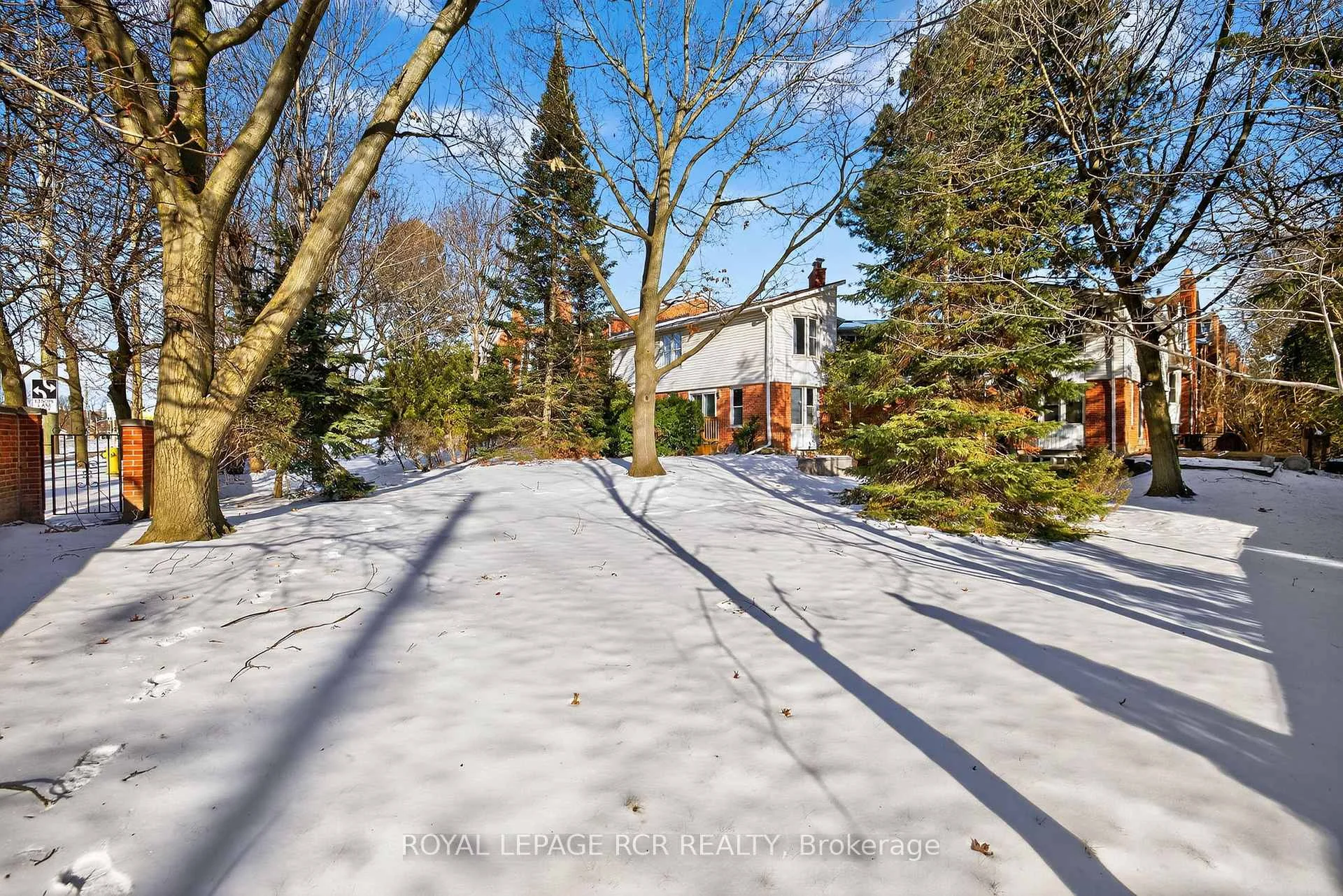 Photo 53 of Unit 44, 68 Confederation Way, Markham, Thornhill — HOMEH