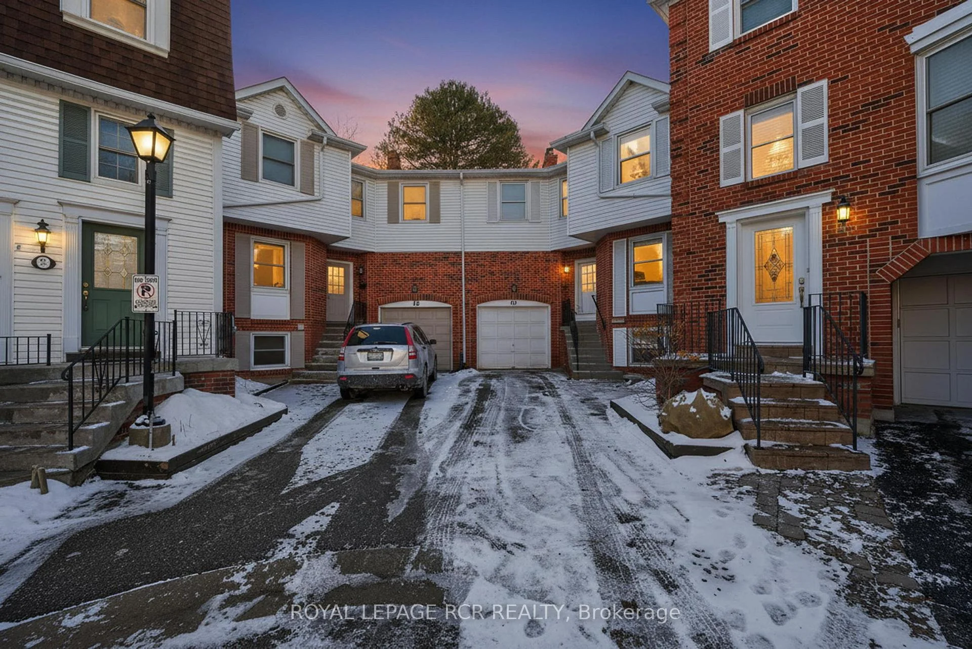Photo 56 of Unit 44, 68 Confederation Way, Markham, Thornhill — HOMEH
