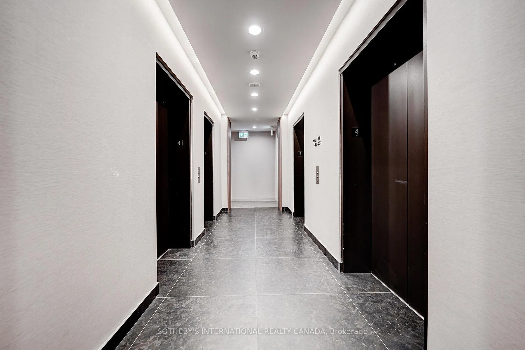 Photo 3 of Unit 402, 25 Richmond Street E, Toronto, Church-Yonge Corridor — HOMEH