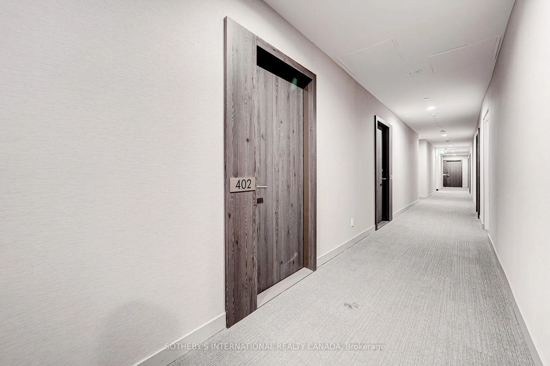 Photo 4 of Unit 402, 25 Richmond Street E, Toronto, Church-Yonge Corridor — HOMEH