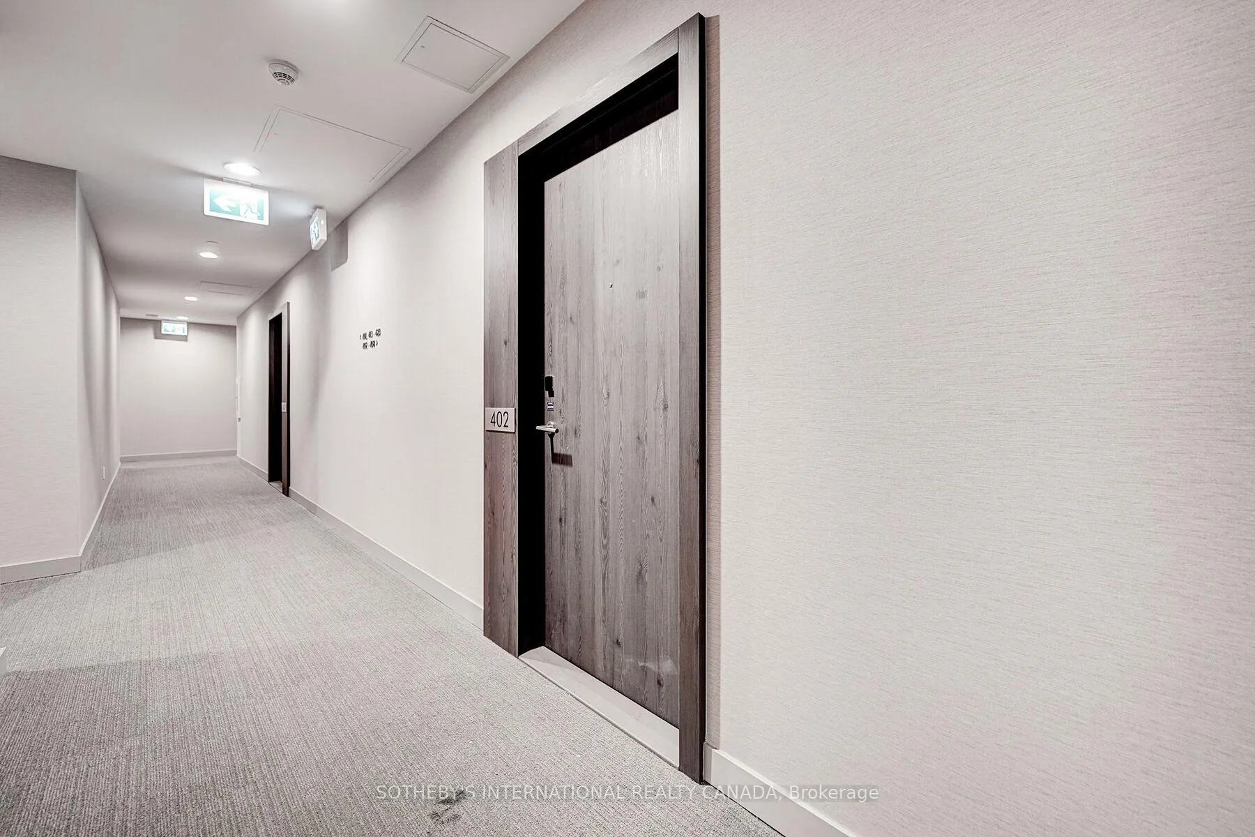 Photo 5 of Unit 402, 25 Richmond Street E, Toronto, Church-Yonge Corridor — HOMEH