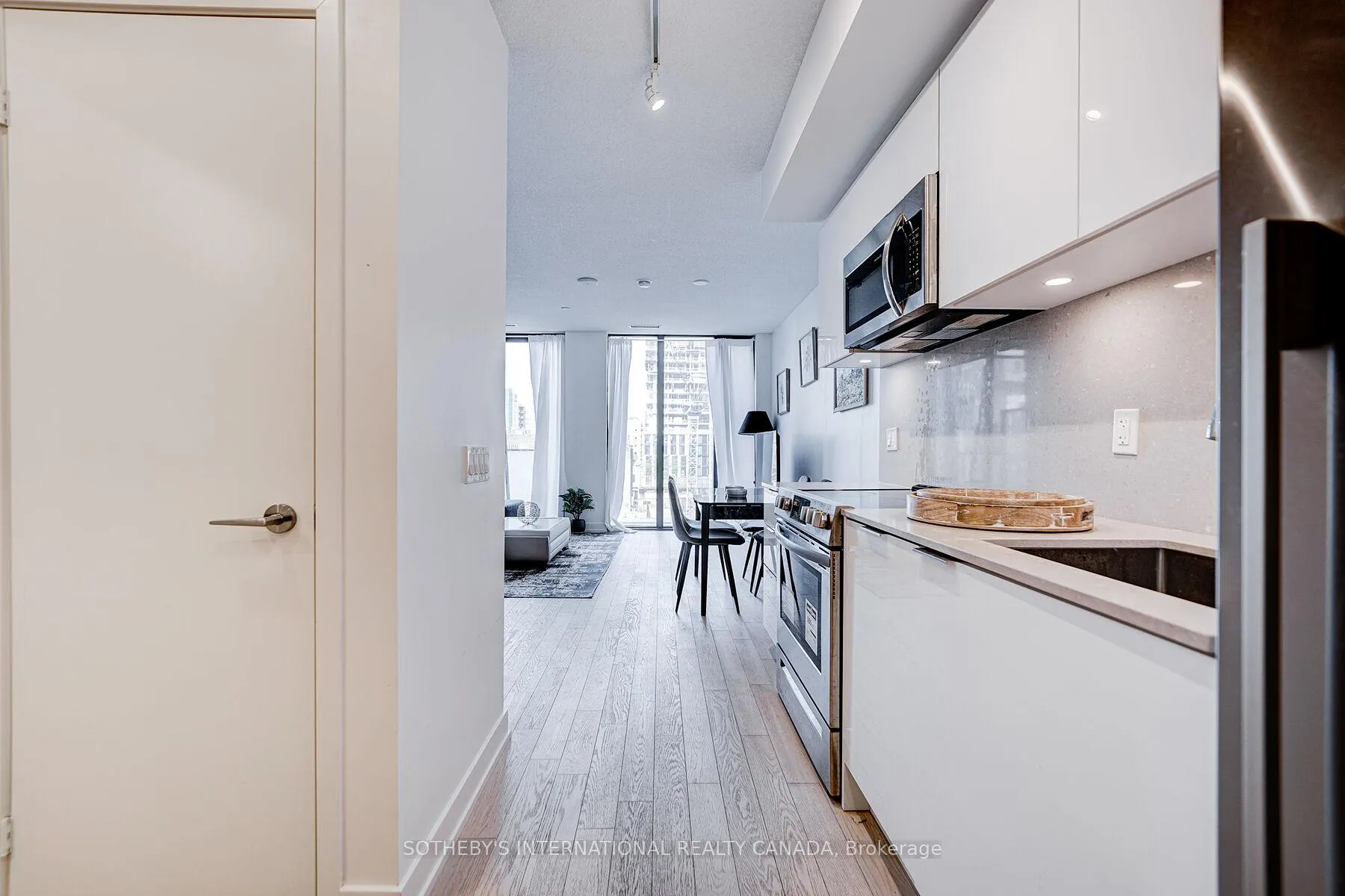 Photo 12 of Unit 402, 25 Richmond Street E, Toronto, Church-Yonge Corridor — HOMEH