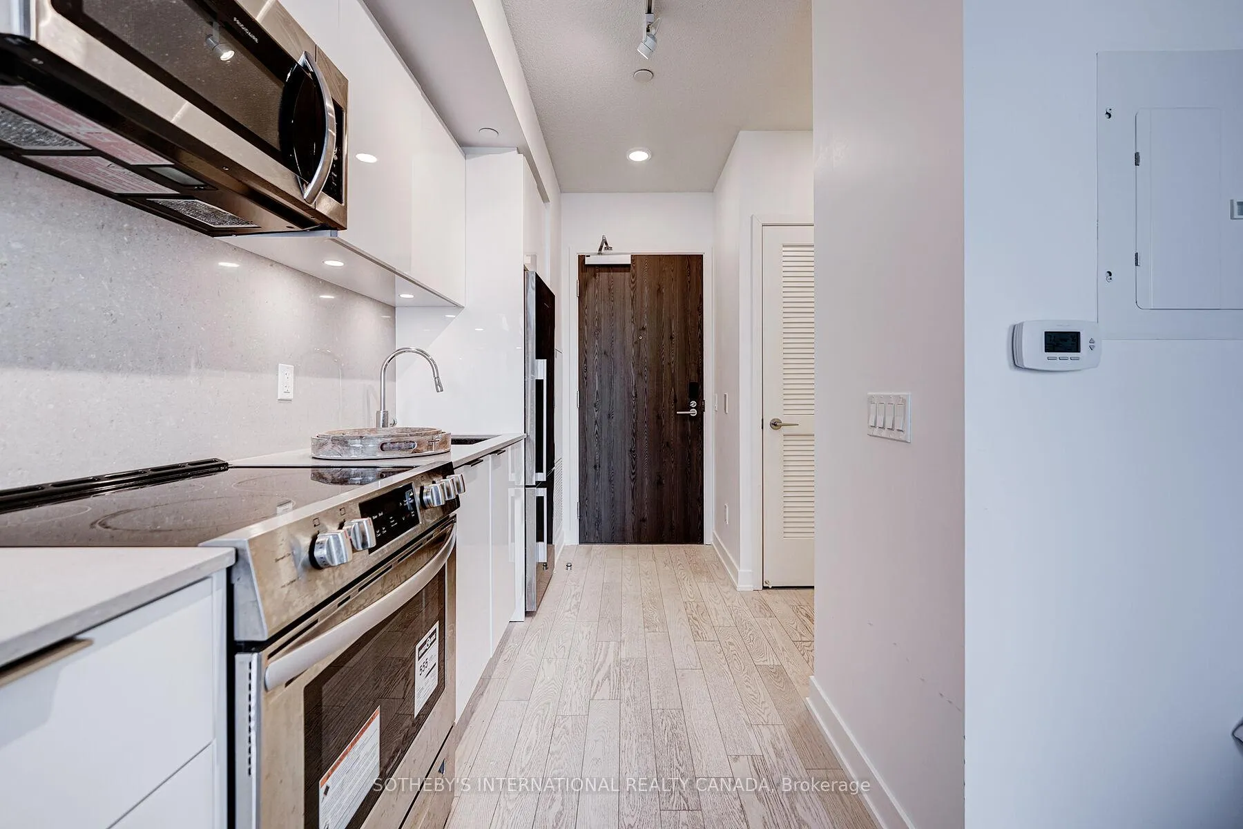 Photo 15 of Unit 402, 25 Richmond Street E, Toronto, Church-Yonge Corridor — HOMEH