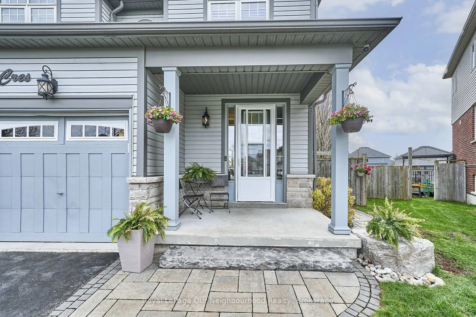 Photo 5 of 31 Alldread Crescent, Clarington, Newcastle — HOMEH