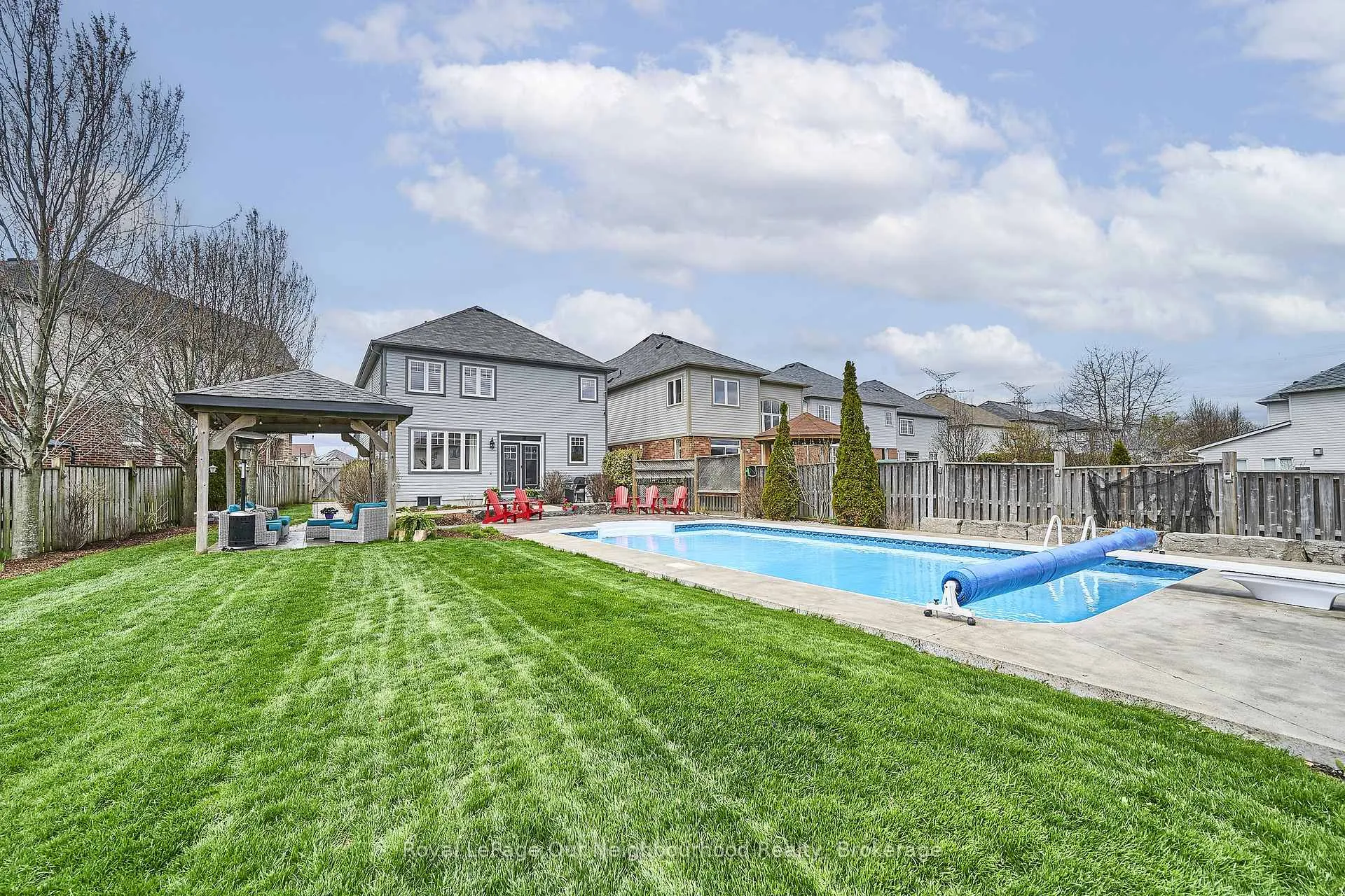 Photo 12 of 31 Alldread Crescent, Clarington, Newcastle — HOMEH
