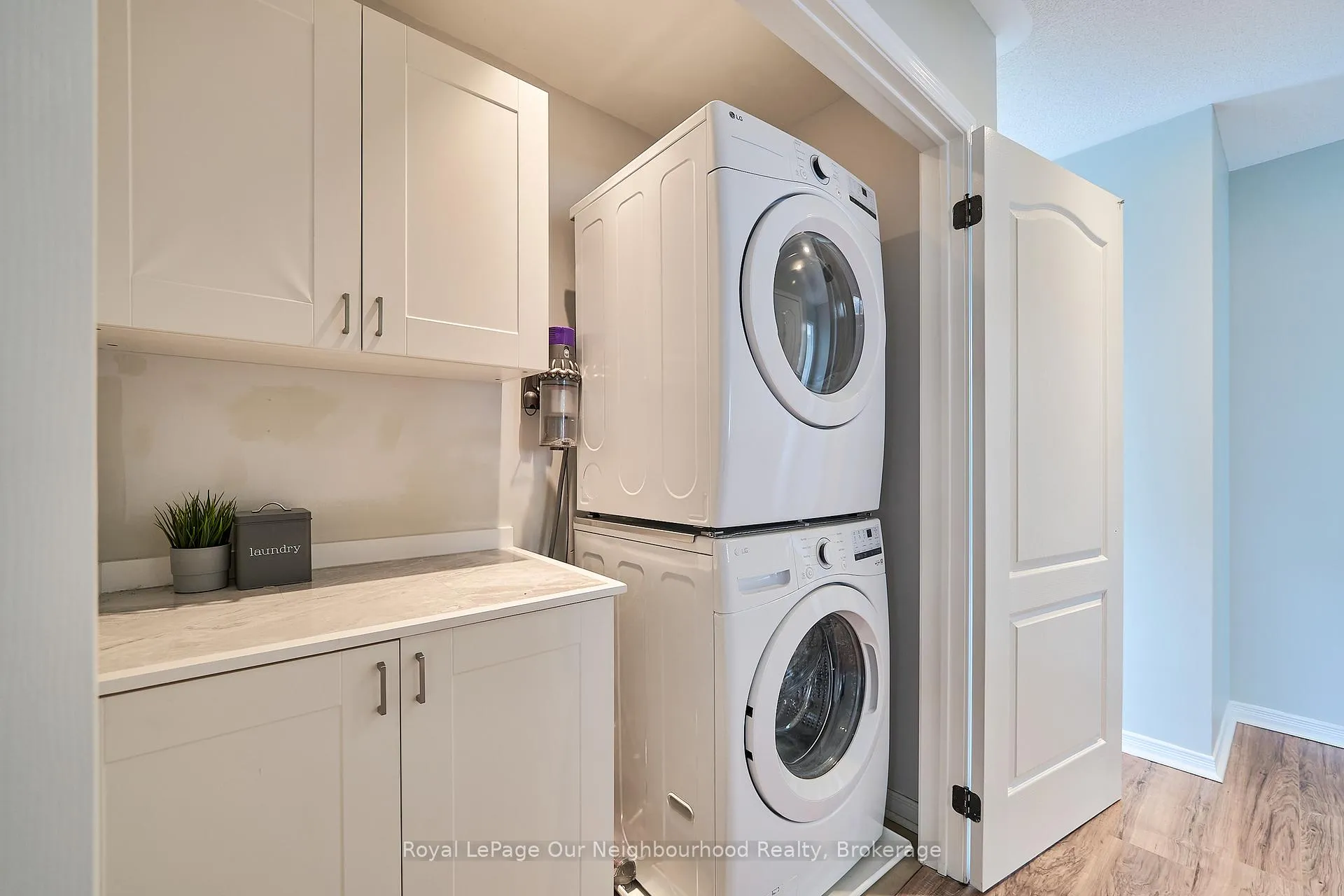 Photo 43 of 31 Alldread Crescent, Clarington, Newcastle — HOMEH