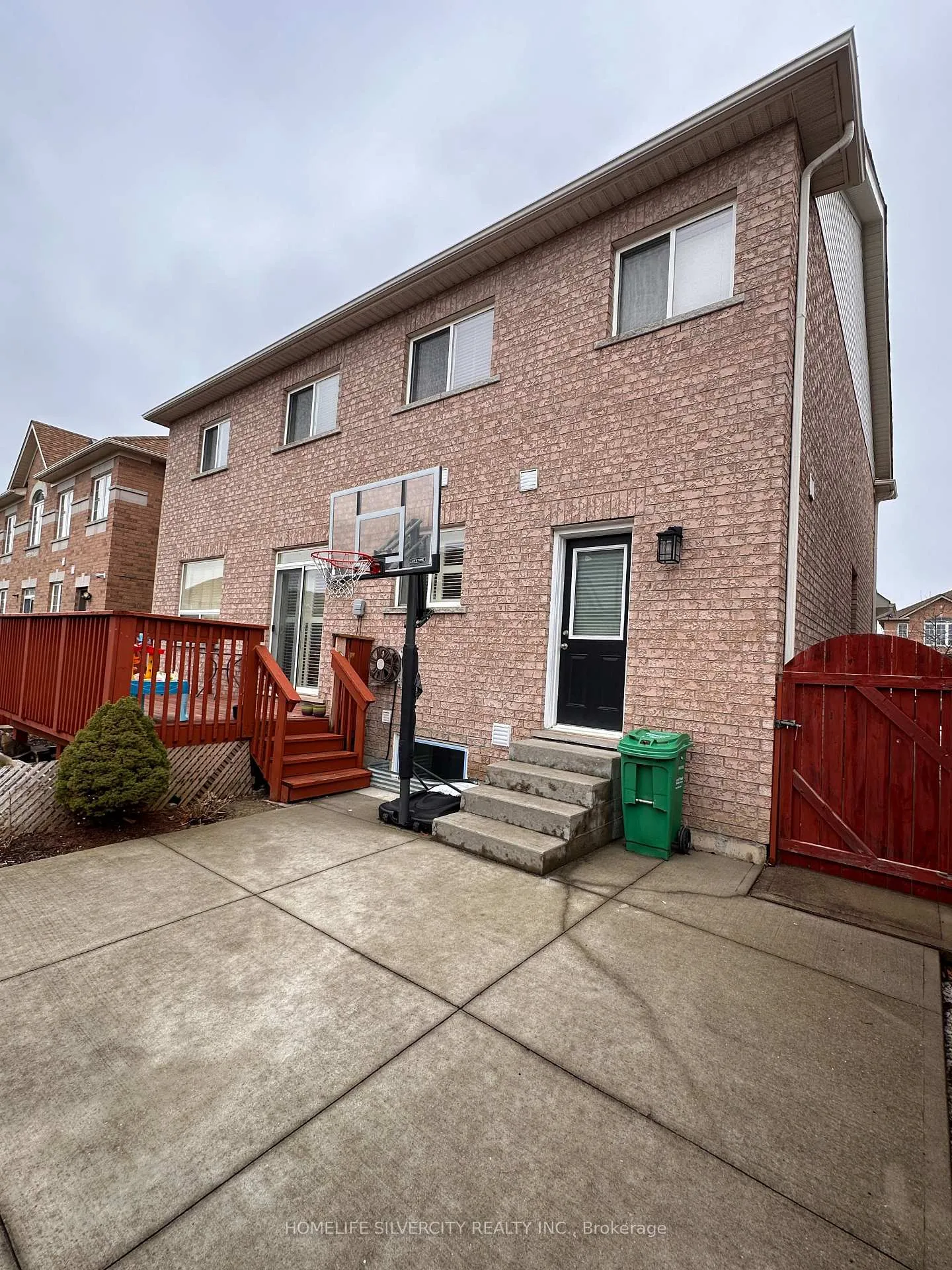 Photo 18 of 89 Fairwood Circle, Brampton, Sandringham-Wellington — HOMEH
