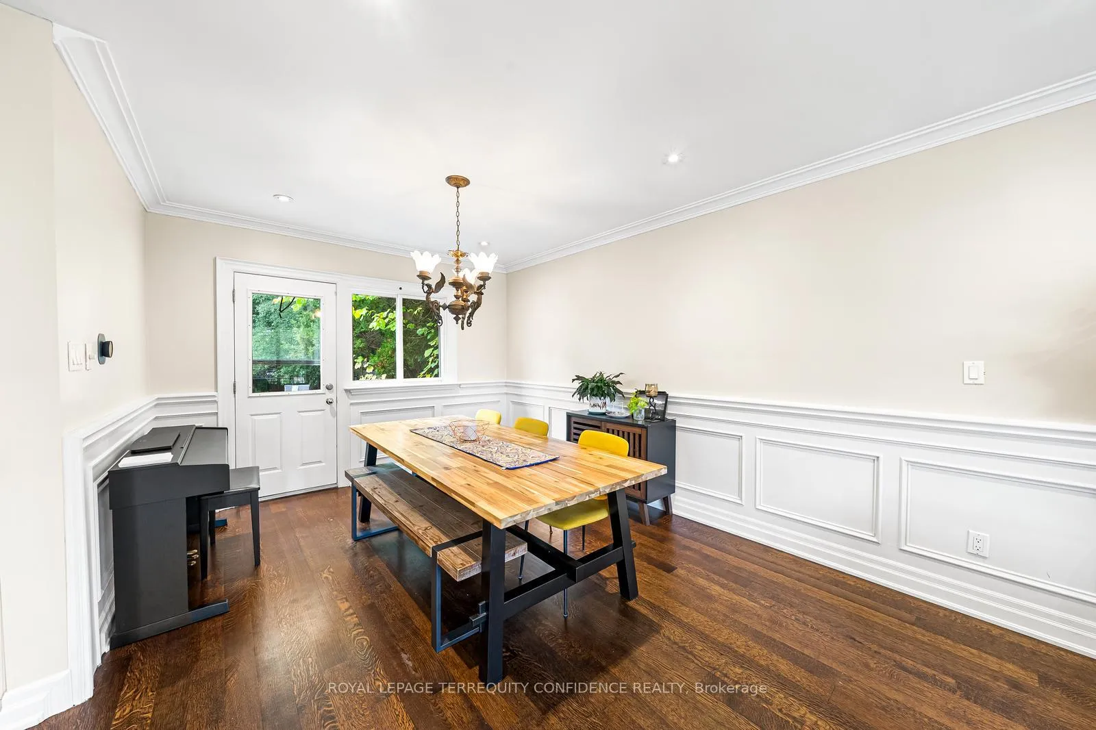 Photo 8 of 58 Burbank Drive, North York, Bayview Village — HOMEH
