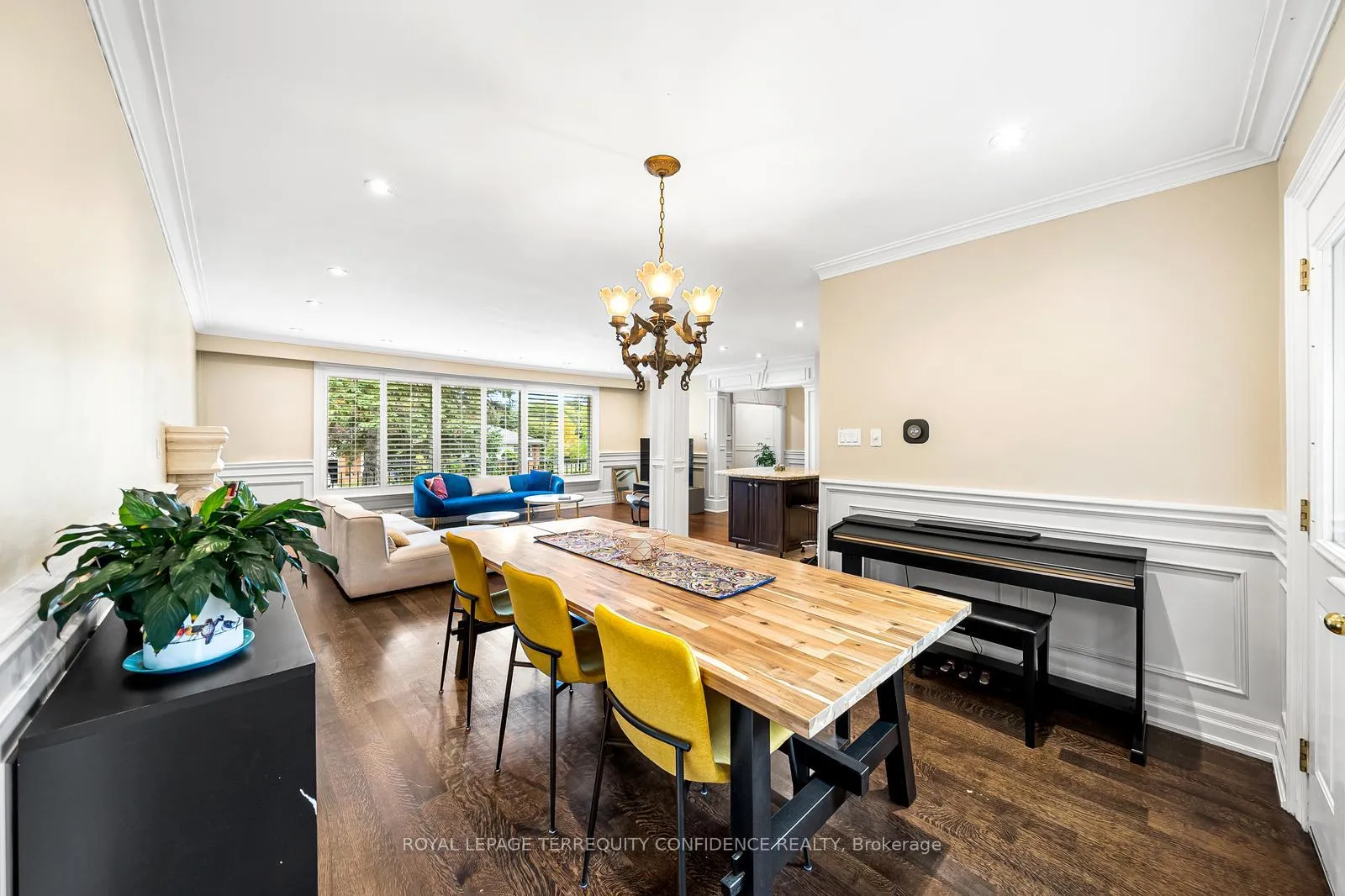 Photo 9 of 58 Burbank Drive, North York, Bayview Village — HOMEH
