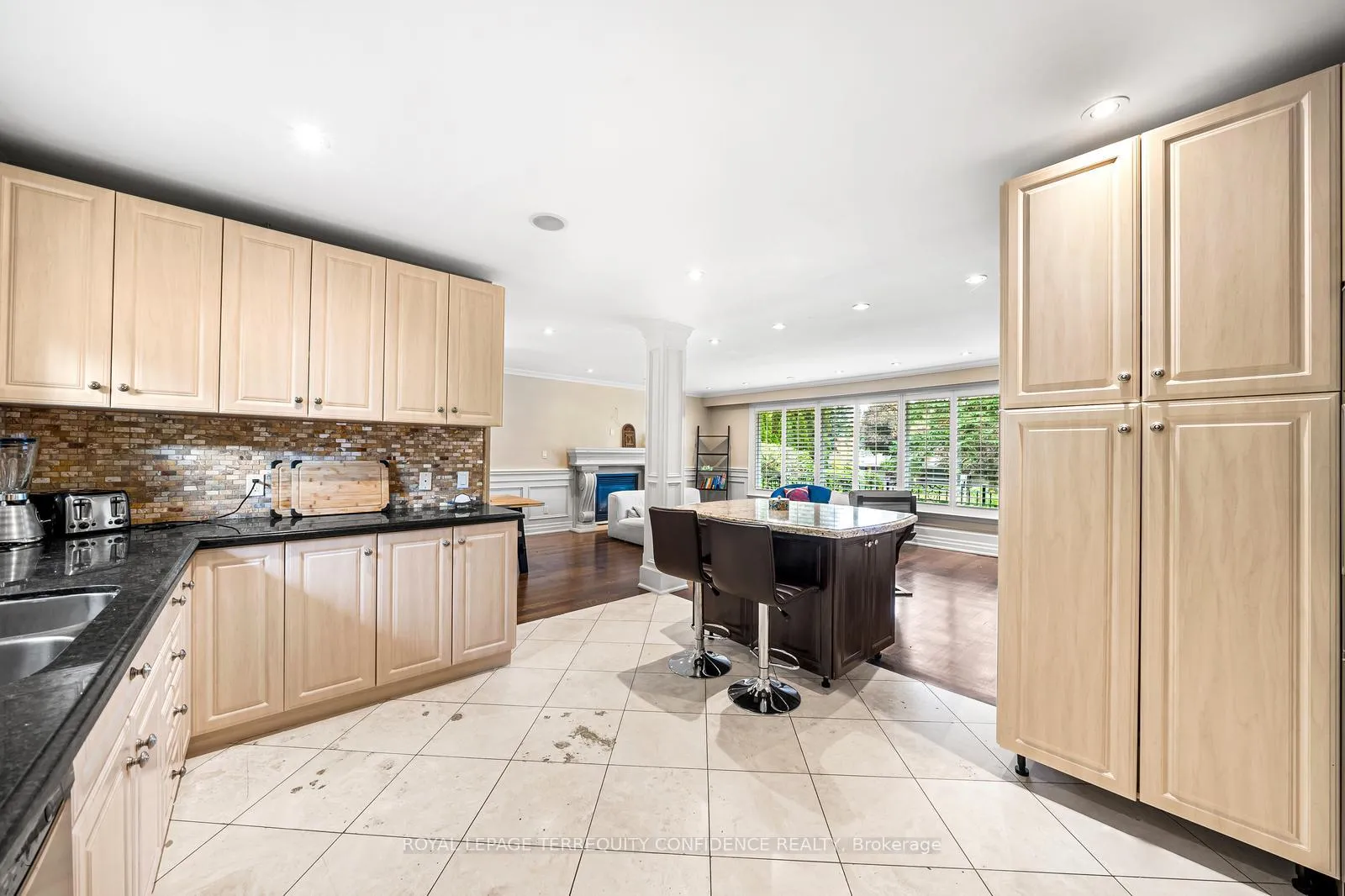 Photo 15 of 58 Burbank Drive, North York, Bayview Village — HOMEH