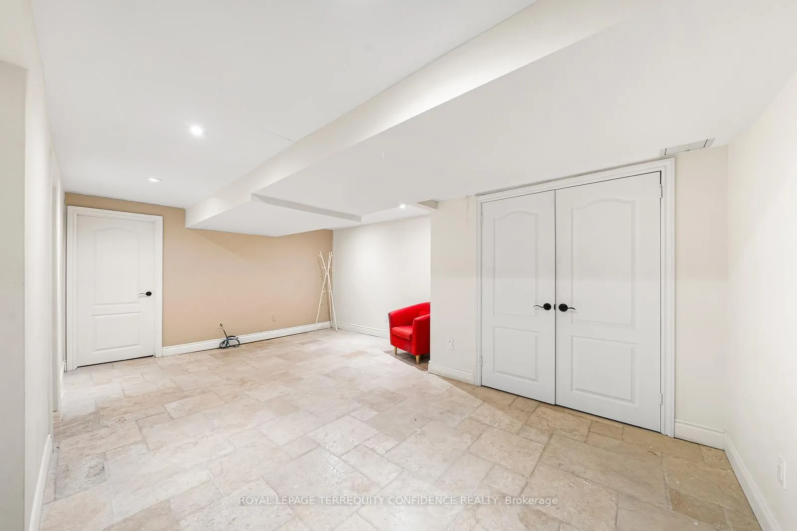 Photo 30 of 58 Burbank Drive, North York, Bayview Village — HOMEH