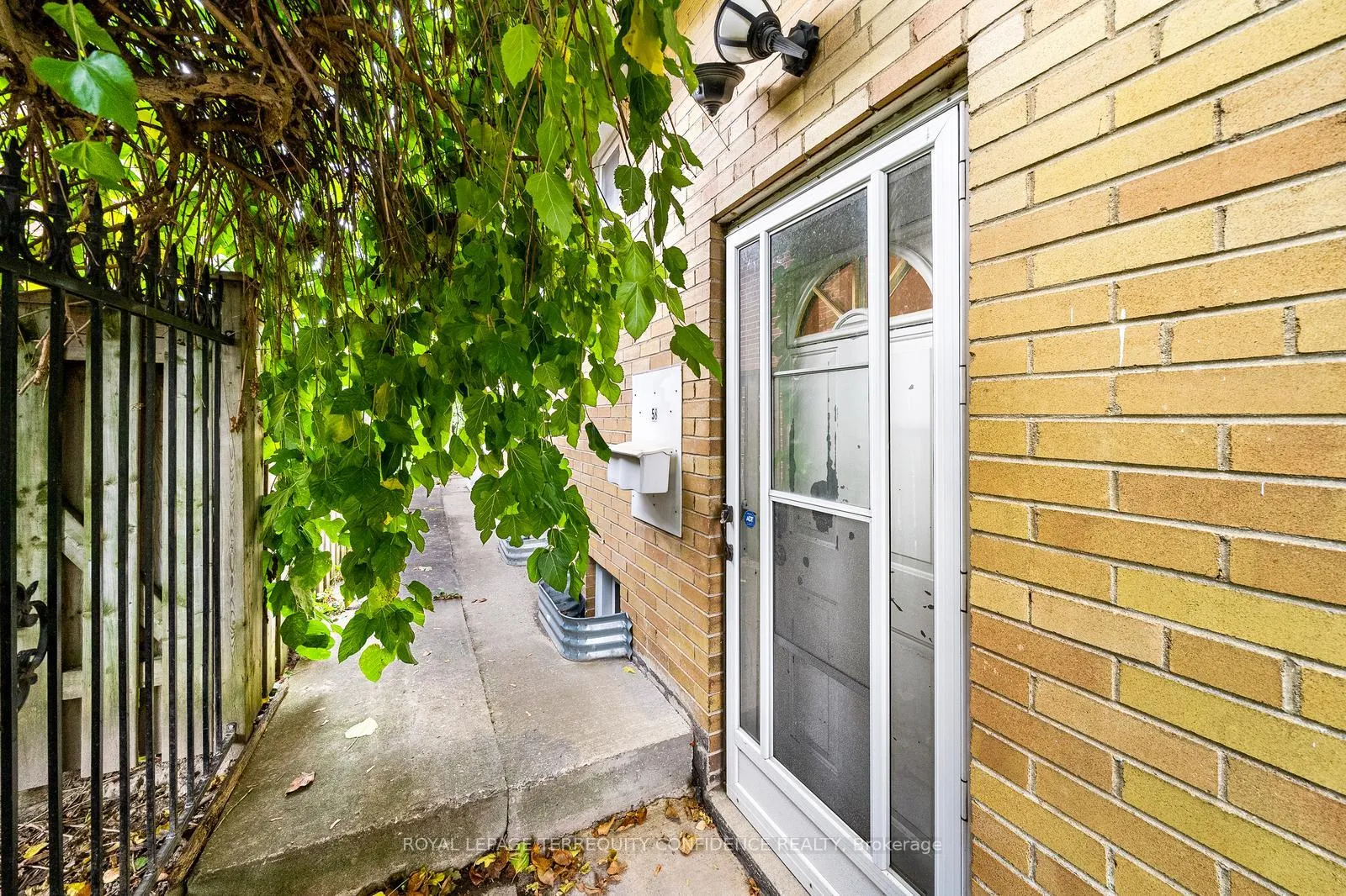 Photo 37 of 58 Burbank Drive, North York, Bayview Village — HOMEH