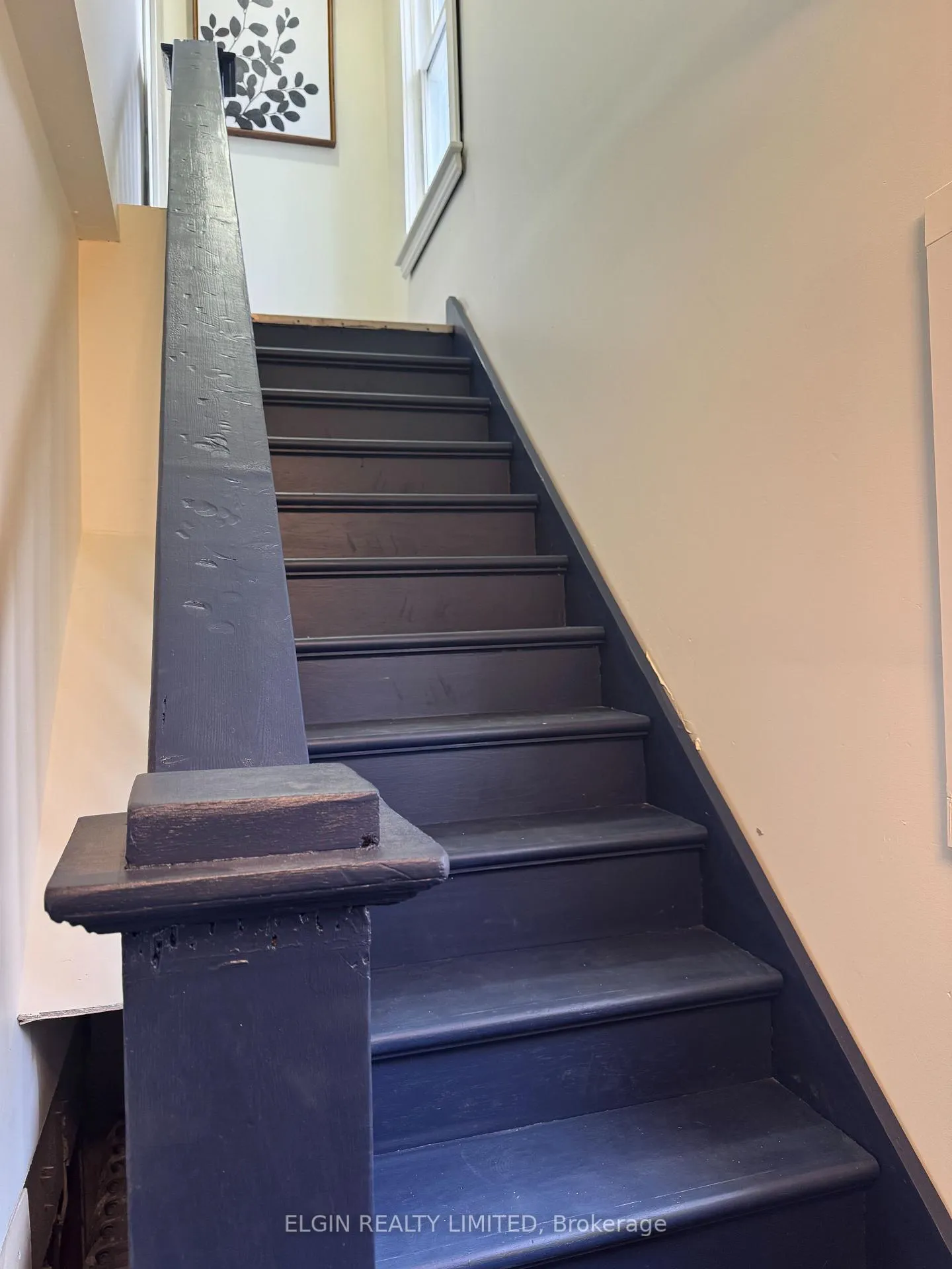 Photo 4 of Unit Upper, 11 Forest Avenue, St. Thomas — HOMEH