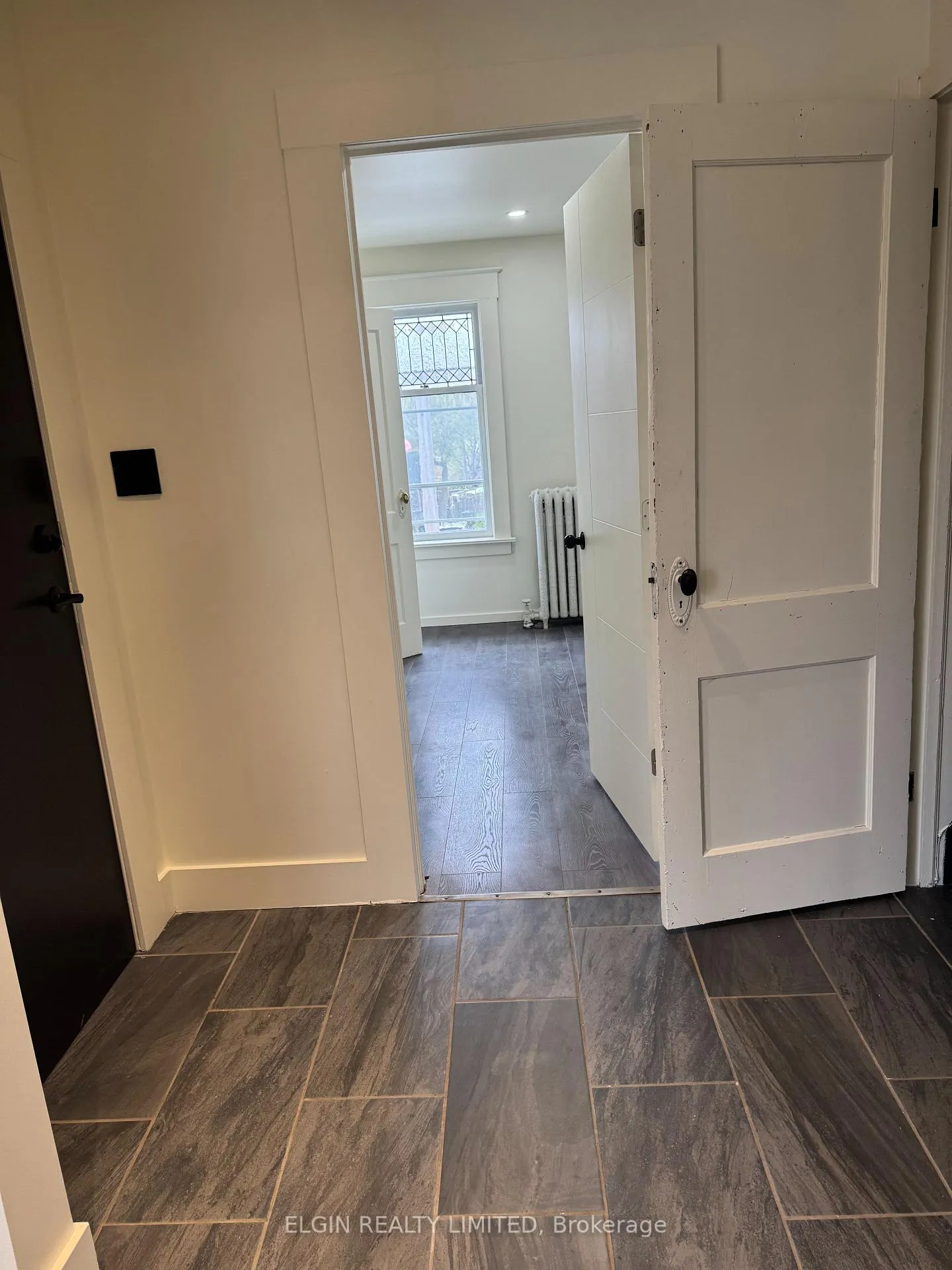 Photo 8 of Unit Upper, 11 Forest Avenue, St. Thomas — HOMEH