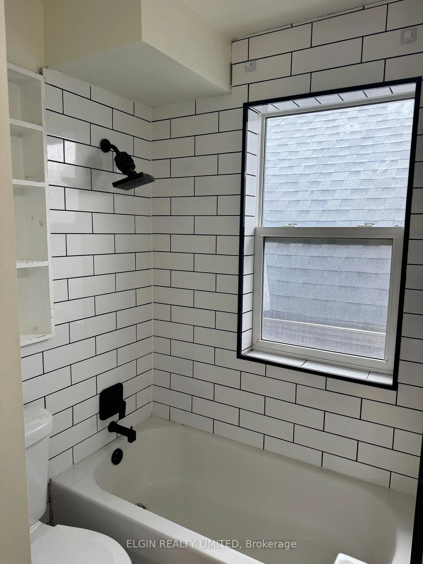 Photo 15 of Unit Upper, 11 Forest Avenue, St. Thomas — HOMEH