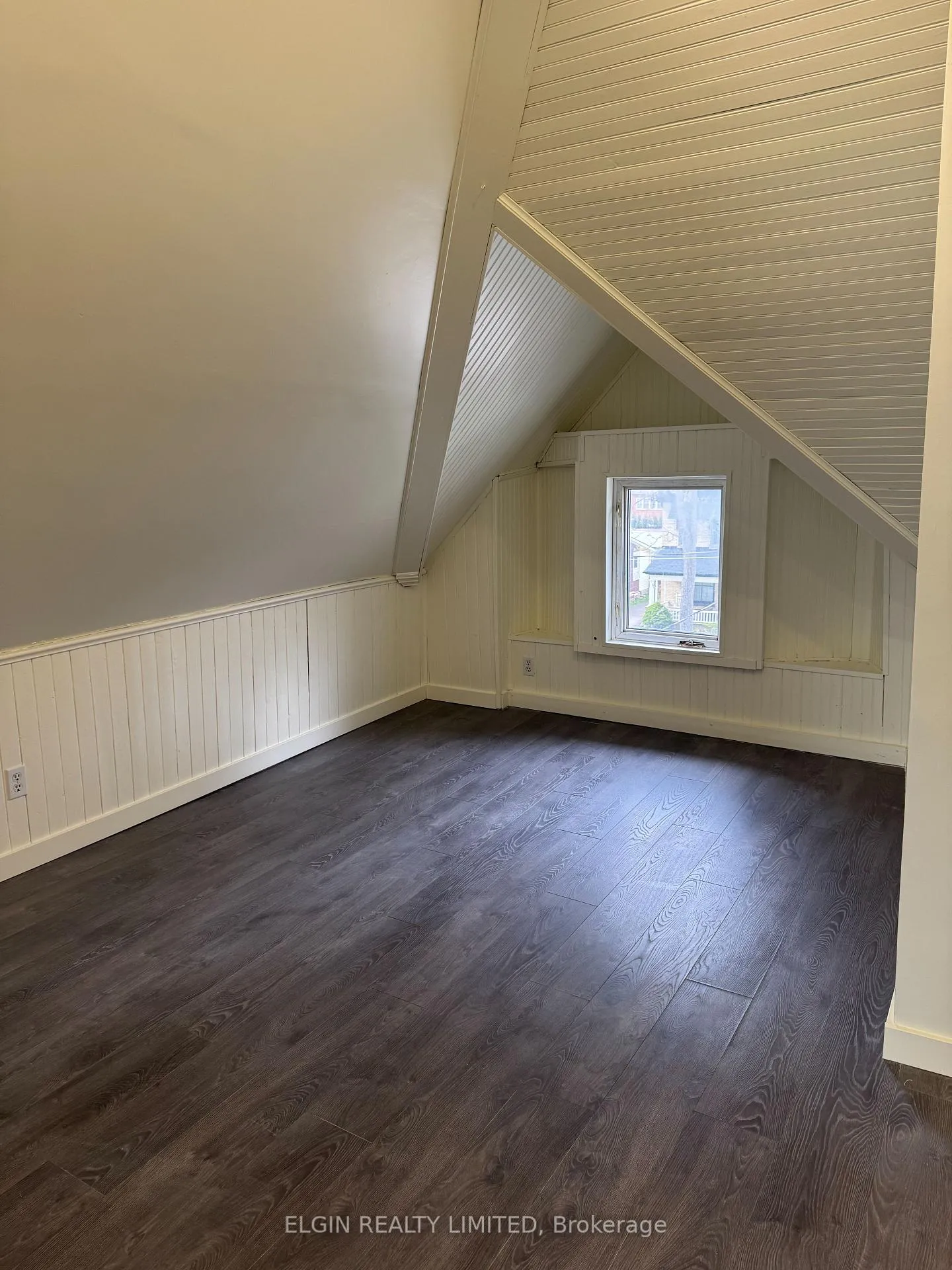 Photo 17 of Unit Upper, 11 Forest Avenue, St. Thomas — HOMEH