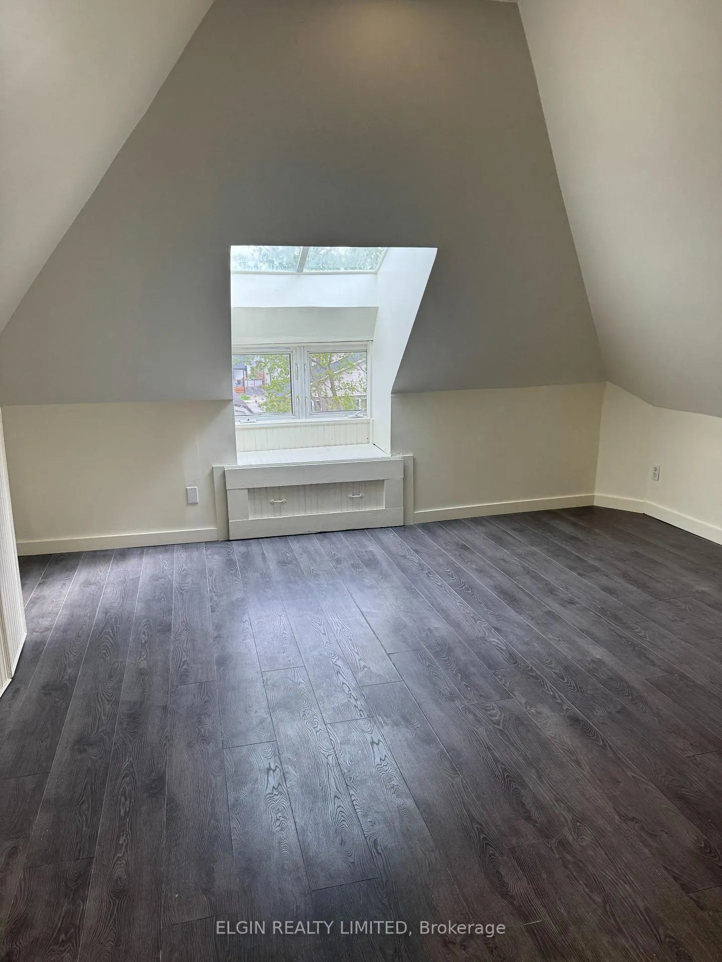 Photo 20 of Unit Upper, 11 Forest Avenue, St. Thomas — HOMEH