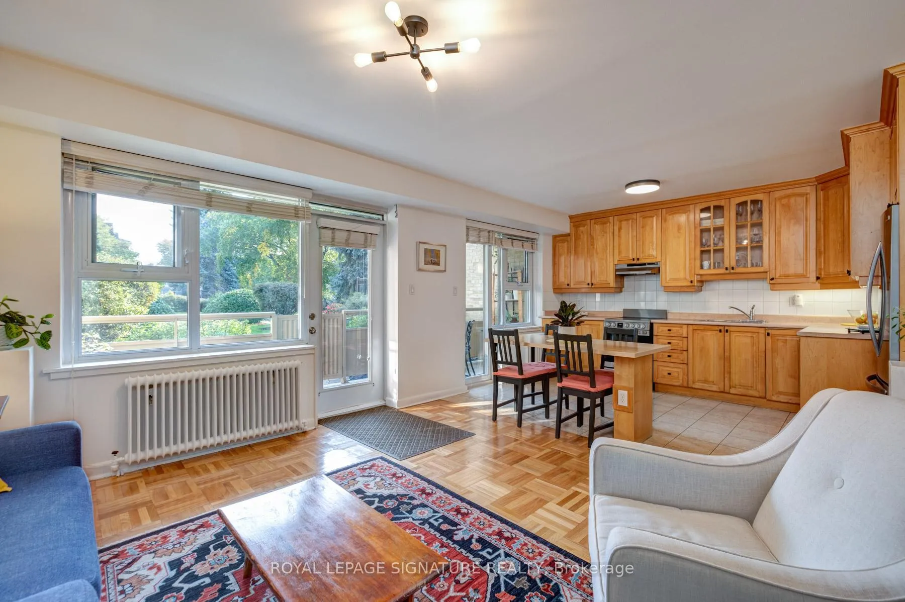 Photo 12 of Unit 3, 8 Corinth Gardens, Toronto, Mount Pleasant East — HOMEH