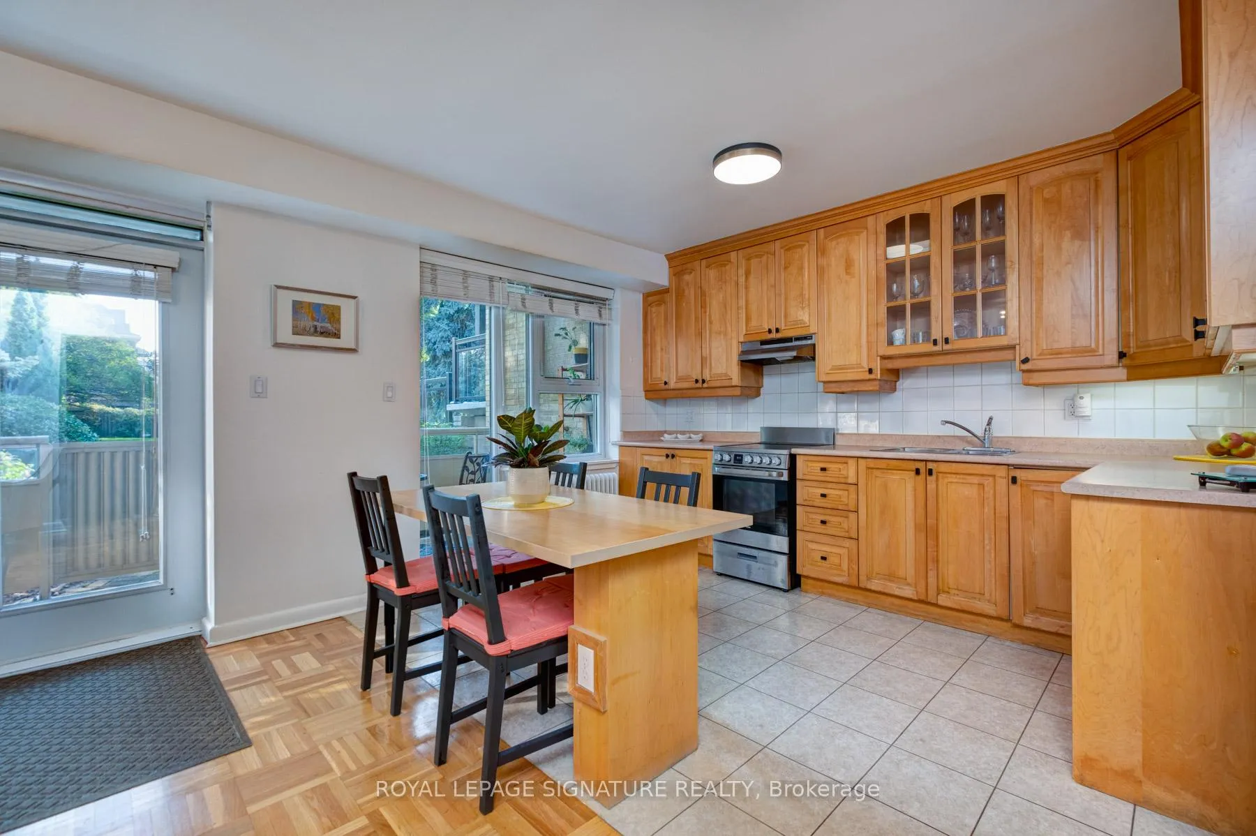 Photo 23 of Unit 3, 8 Corinth Gardens, Toronto, Mount Pleasant East — HOMEH