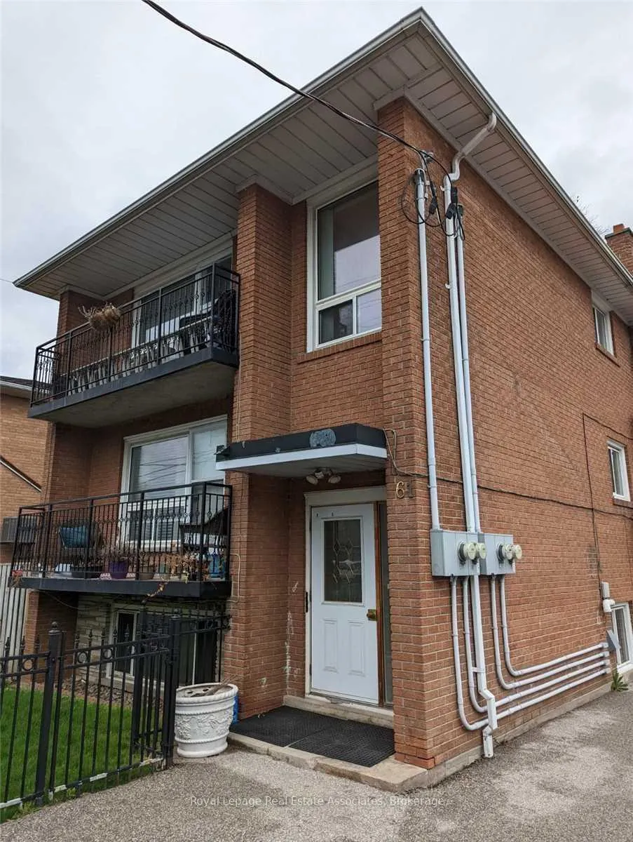Front of Unit 1, 61 Mississauga Road N