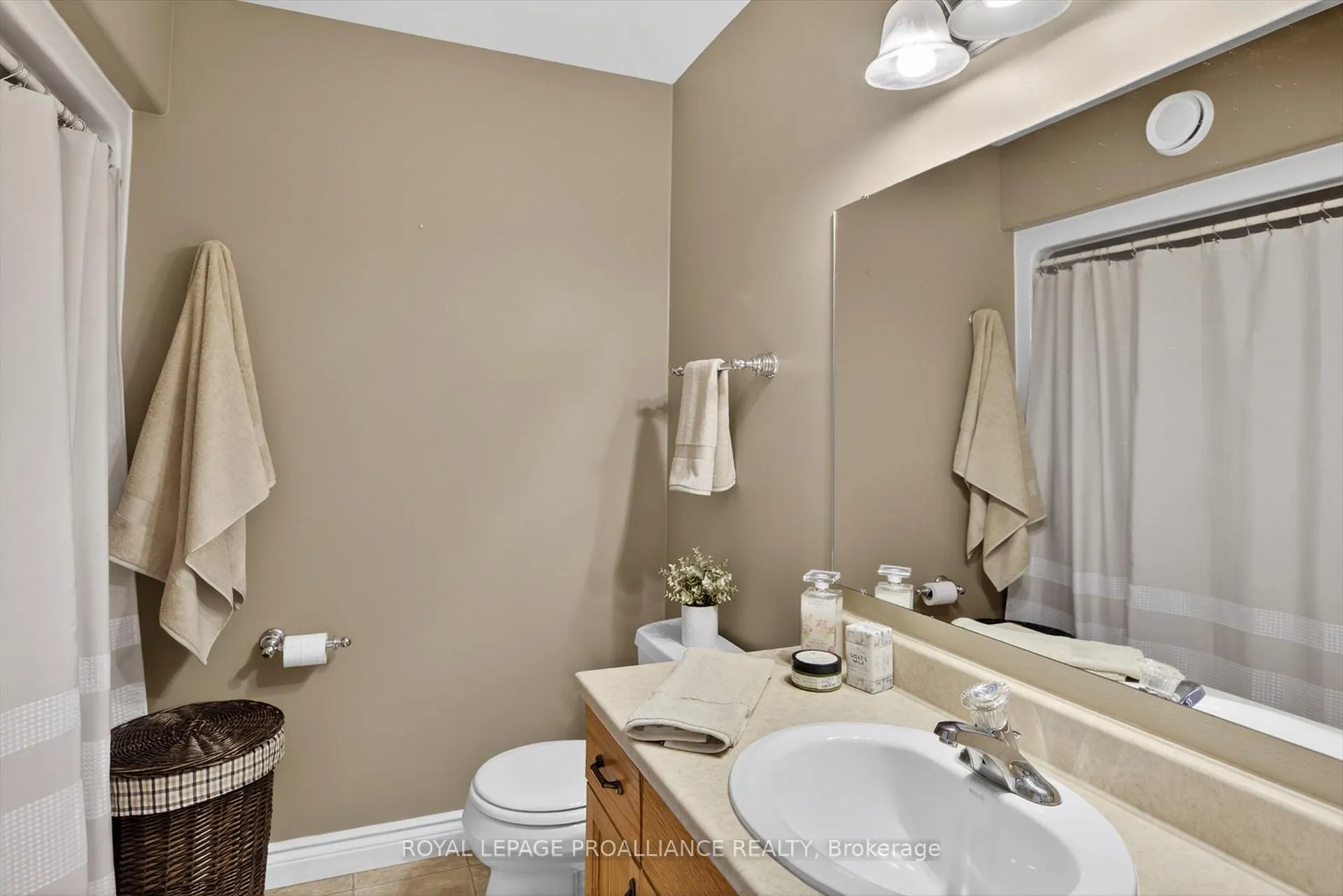 Photo 22 of 1084 Afton Road, Peterborough, Otonabee Ward 1 — HOMEH