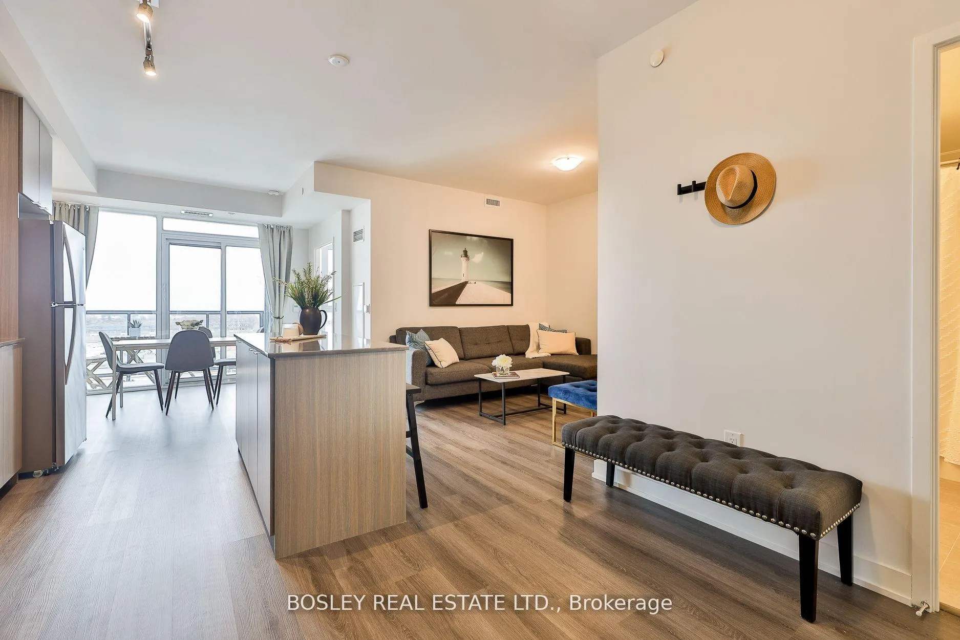 Photo 6 of Unit 612, 859 The Queensway, Etobicoke, Stonegate-Queensway — HOMEH