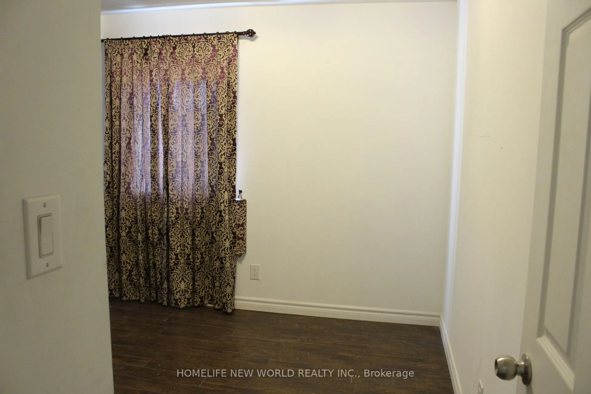 Photo 5 of Unit 201, 2466 St Clair Avenue W, Toronto, Rockcliffe-Smythe — HOMEH