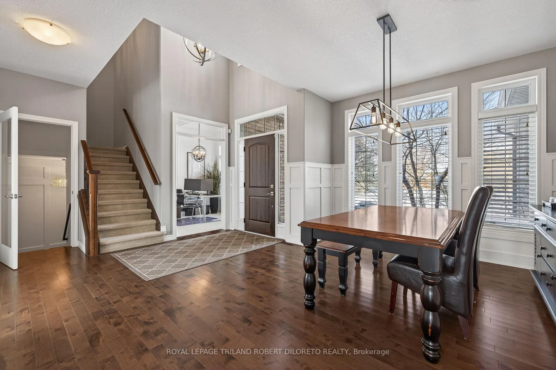 Photo 6 of 56 Fieldstone Crescent S, Middlesex Centre, Komoka — HOMEH