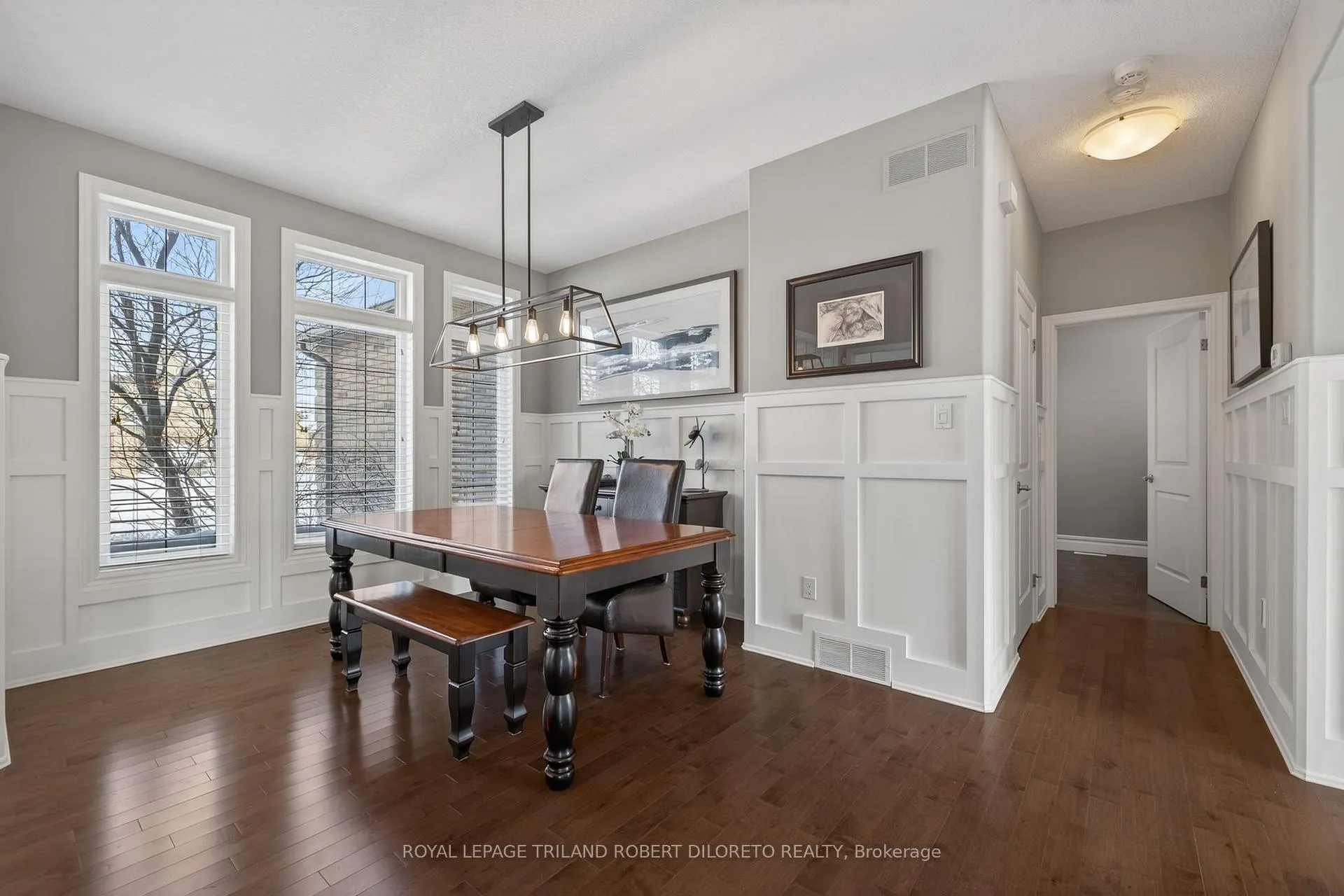 Photo 8 of 56 Fieldstone Crescent S, Middlesex Centre, Komoka — HOMEH