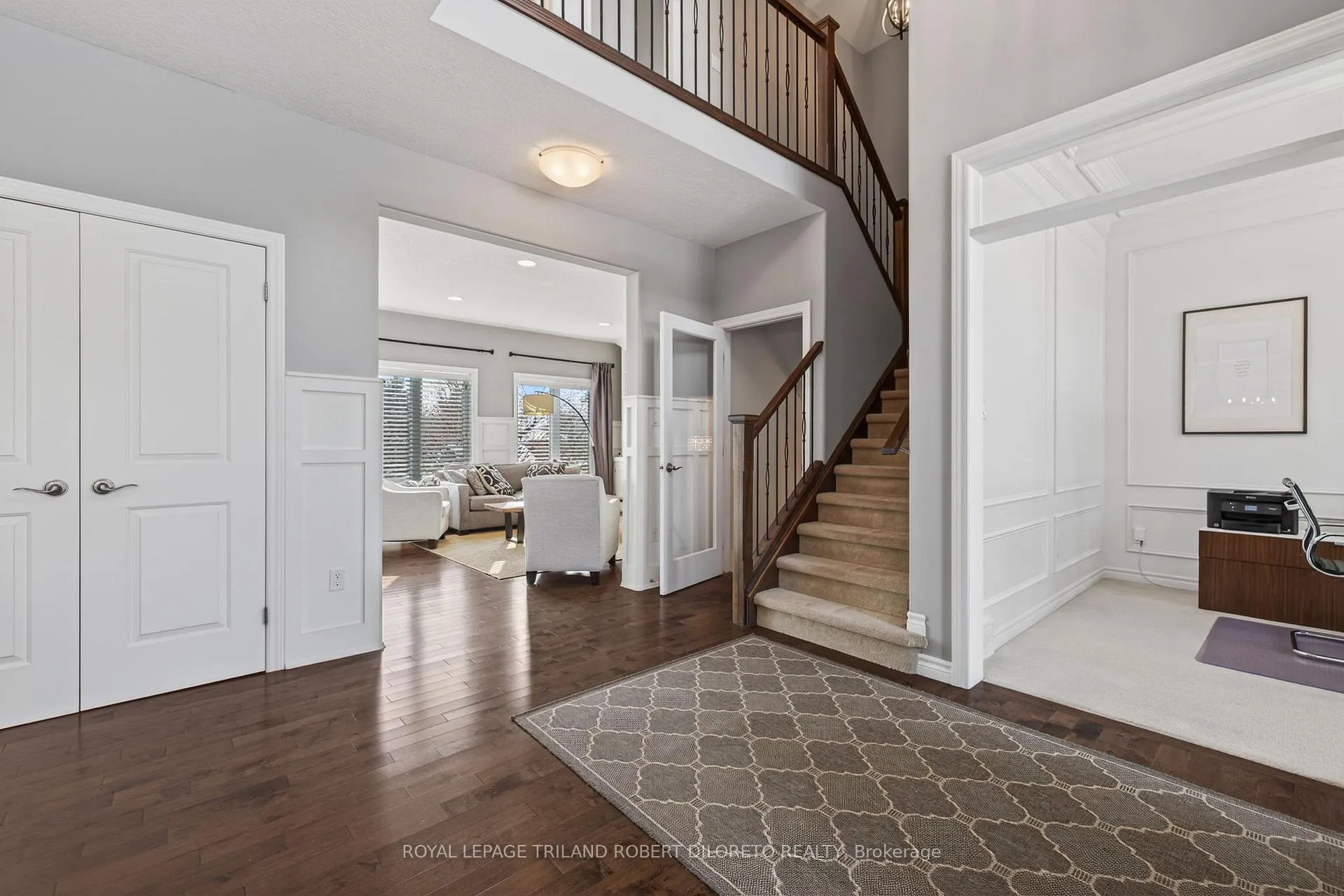 Photo 10 of 56 Fieldstone Crescent S, Middlesex Centre, Komoka — HOMEH
