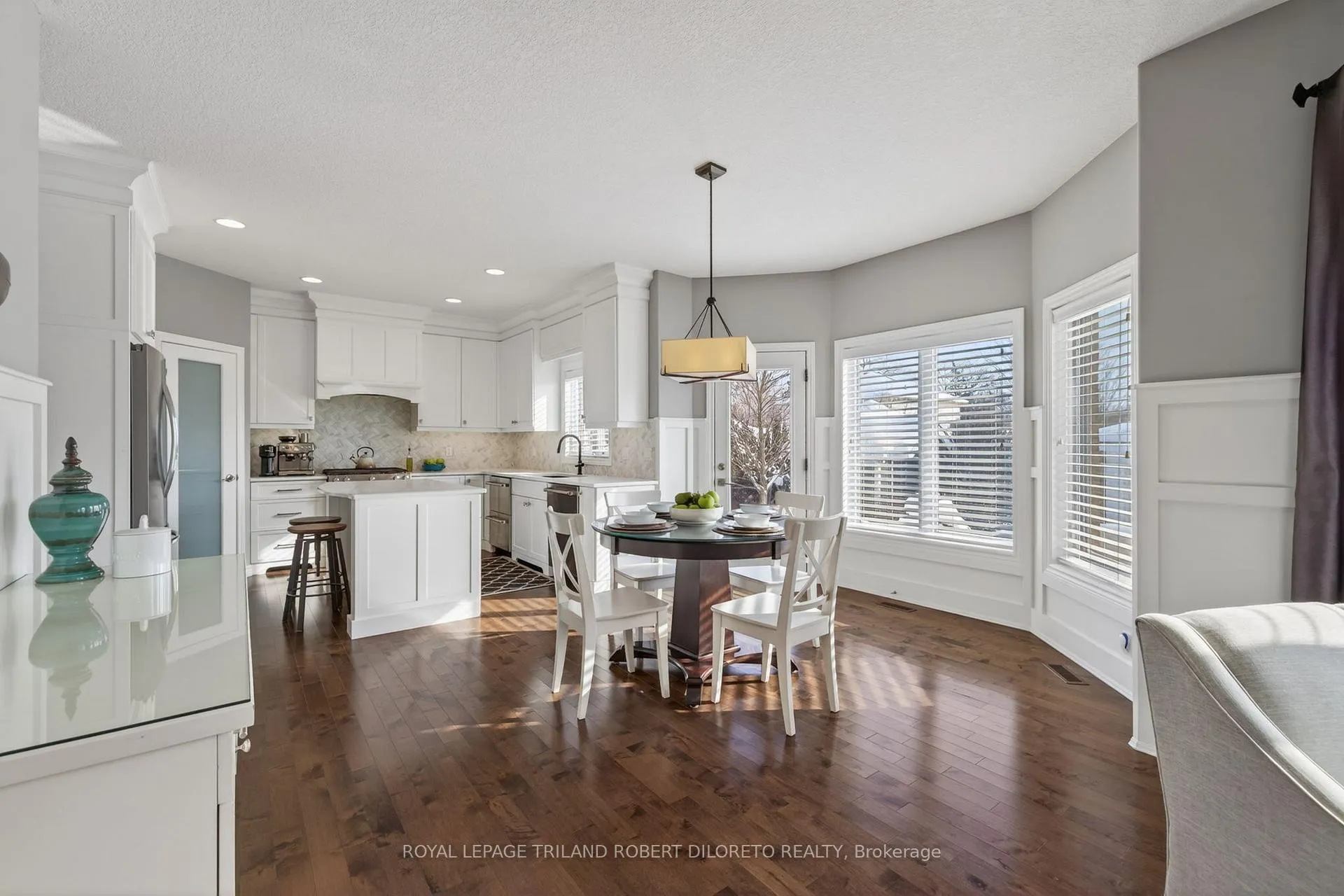 Photo 13 of 56 Fieldstone Crescent S, Middlesex Centre, Komoka — HOMEH