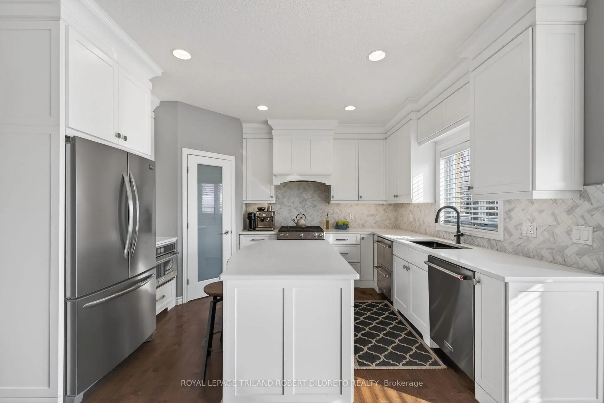 Photo 16 of 56 Fieldstone Crescent S, Middlesex Centre, Komoka — HOMEH