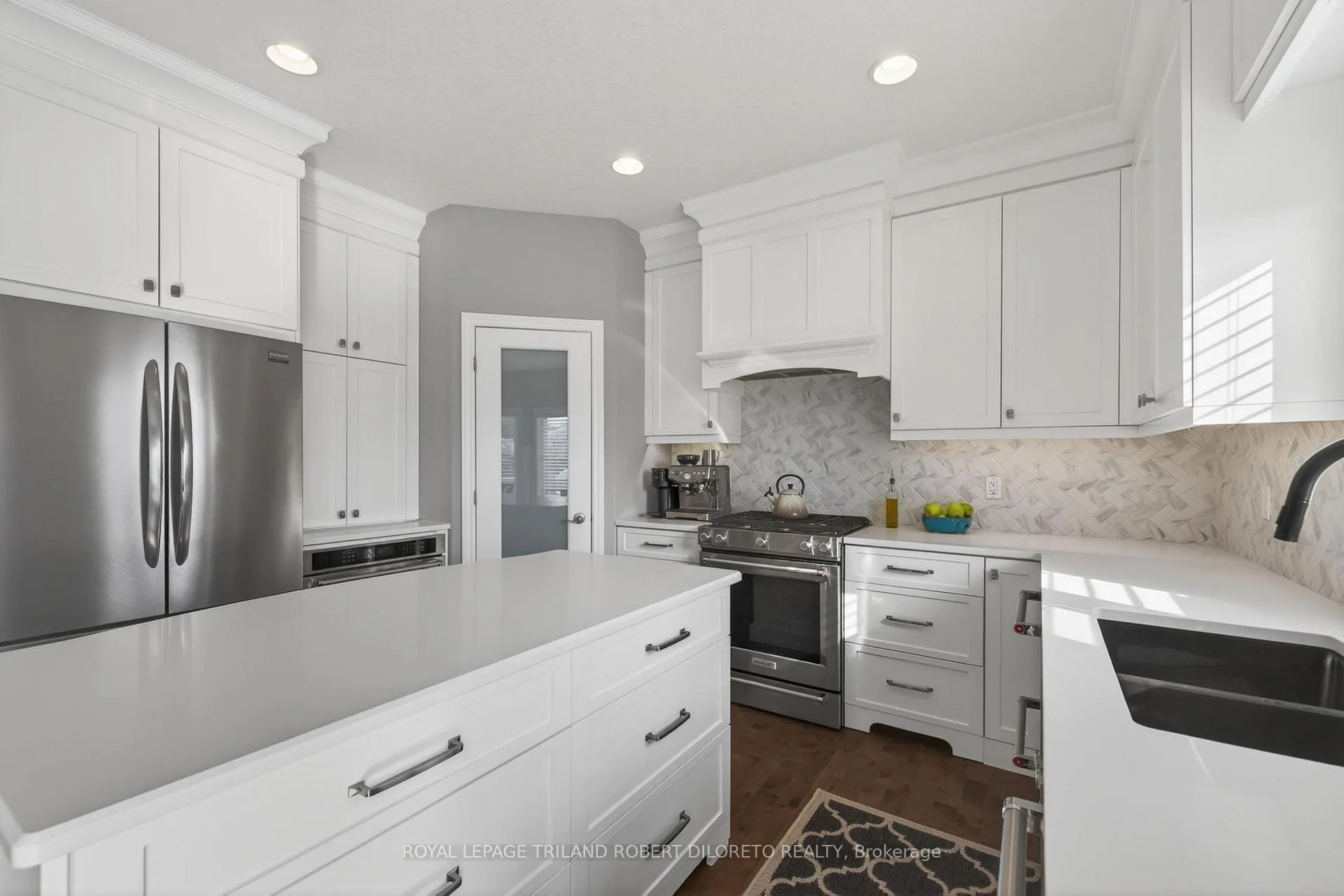 Photo 18 of 56 Fieldstone Crescent S, Middlesex Centre, Komoka — HOMEH