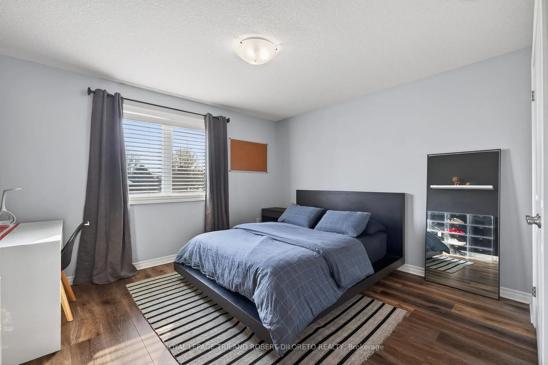 Photo 26 of 56 Fieldstone Crescent S, Middlesex Centre, Komoka — HOMEH