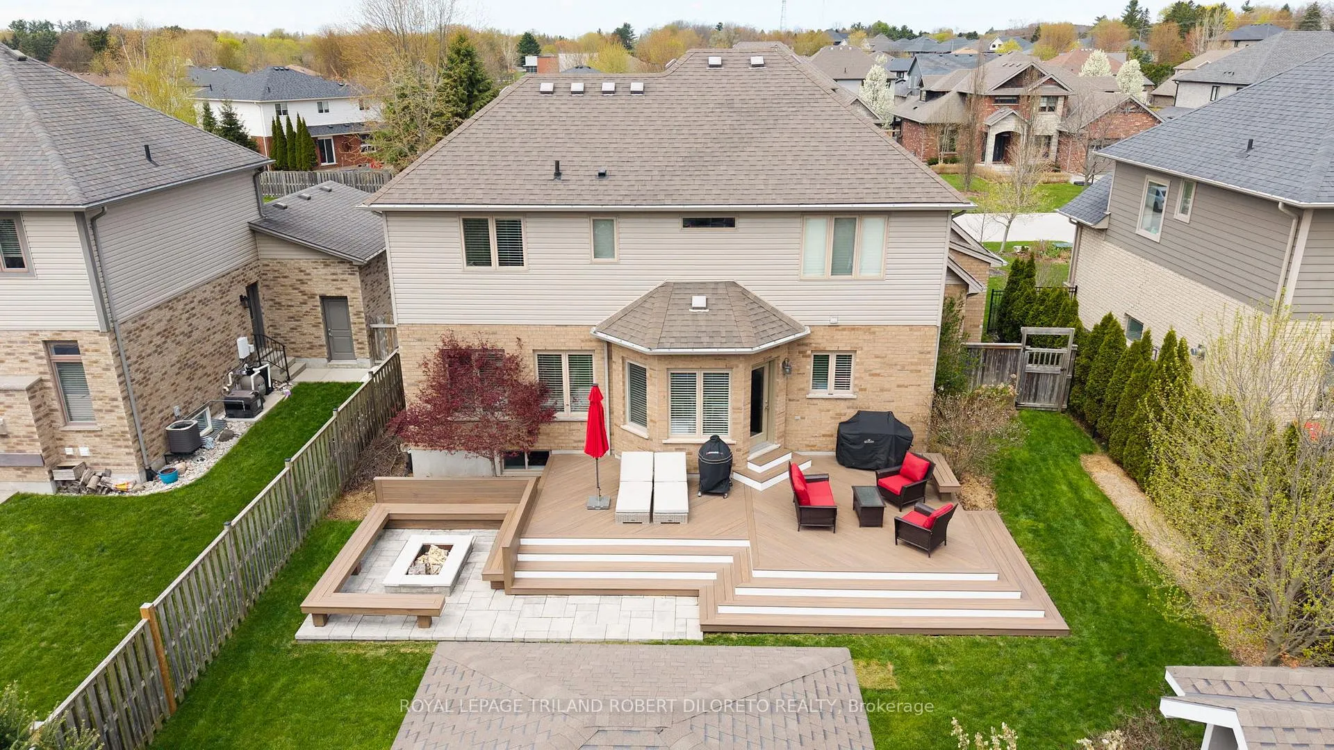 Photo 35 of 56 Fieldstone Crescent S, Middlesex Centre, Komoka — HOMEH
