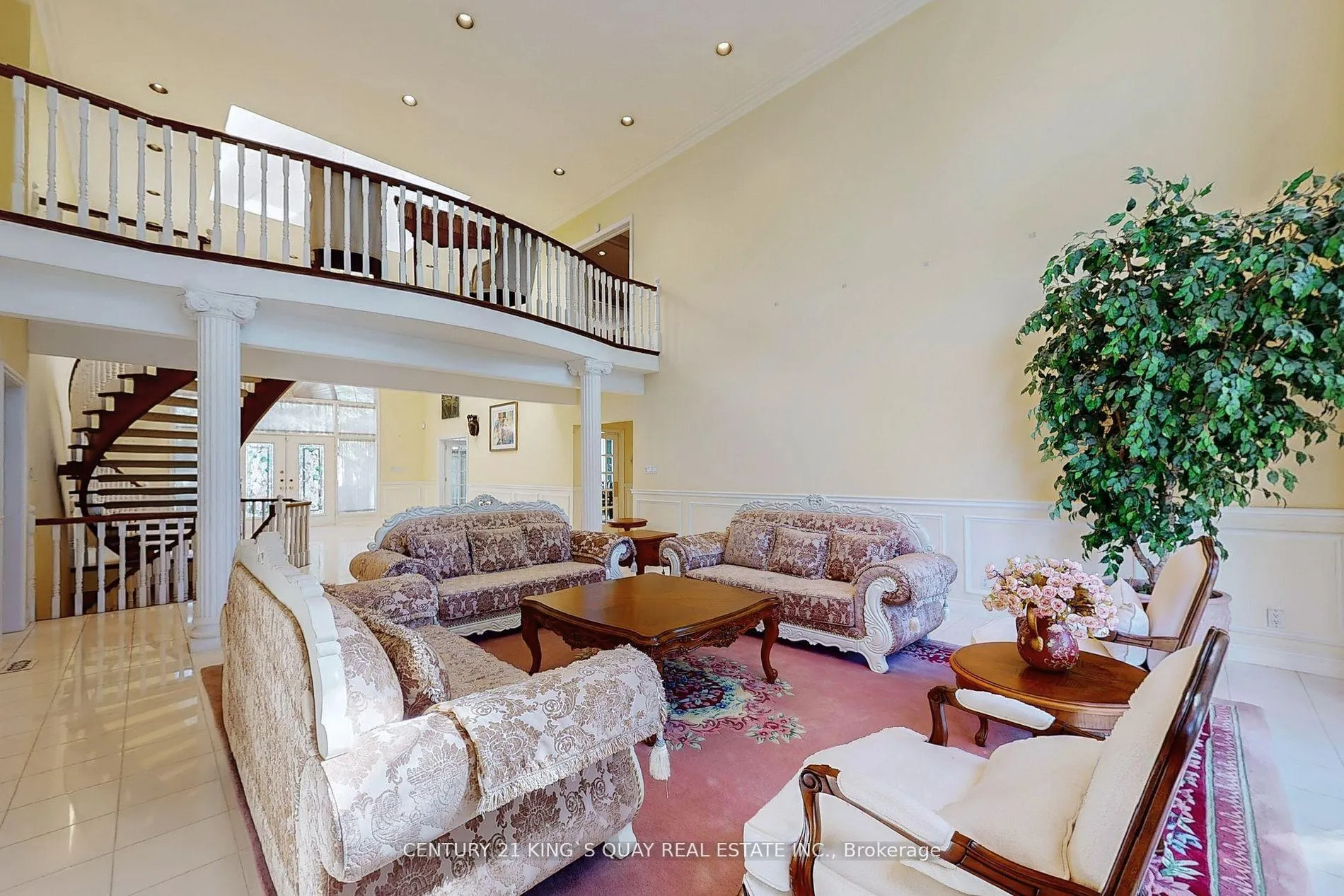 Photo 4 of 20 limcombe Drive, Markham, Bayview Glen — HOMEH