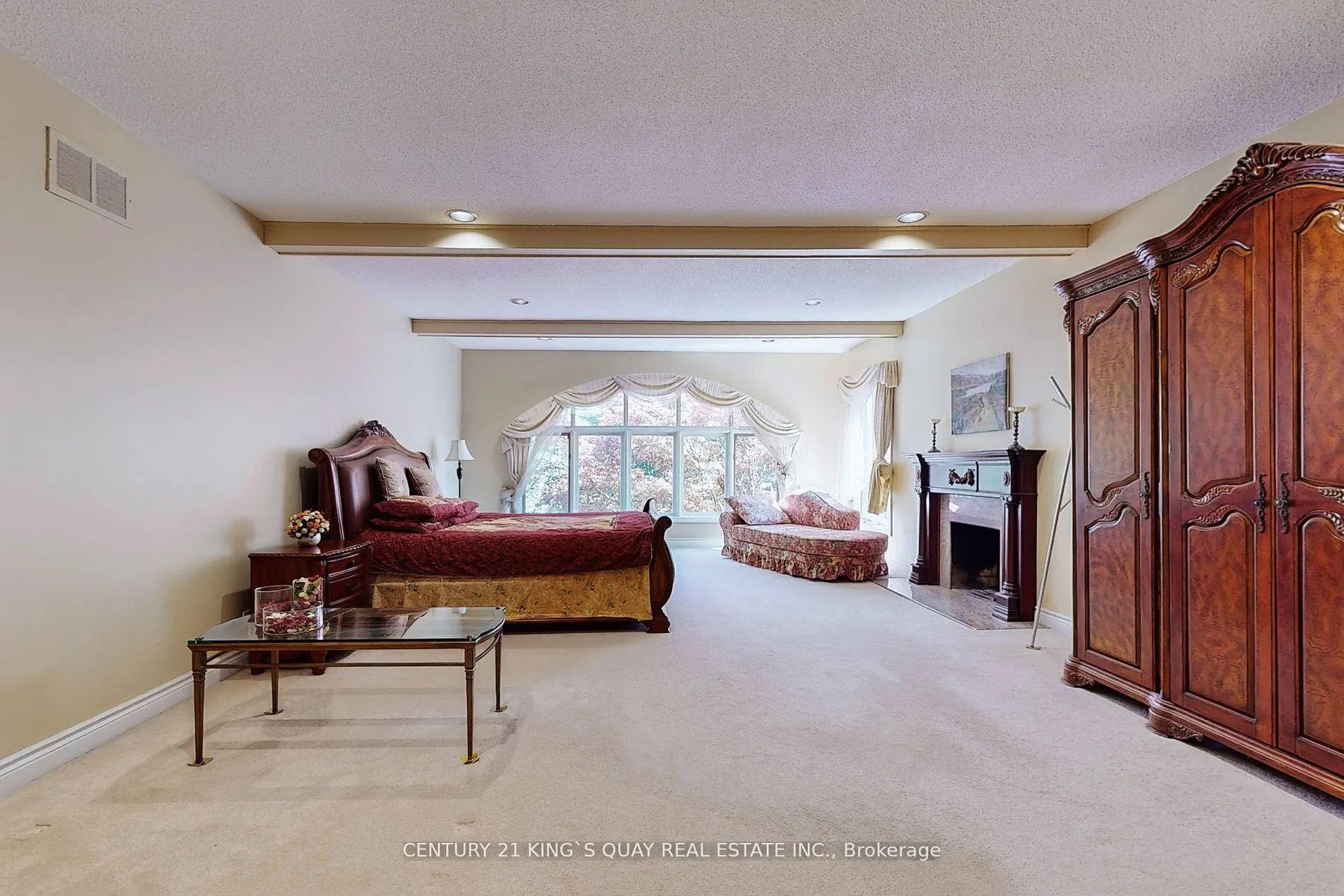 Photo 15 of 20 limcombe Drive, Markham, Bayview Glen — HOMEH