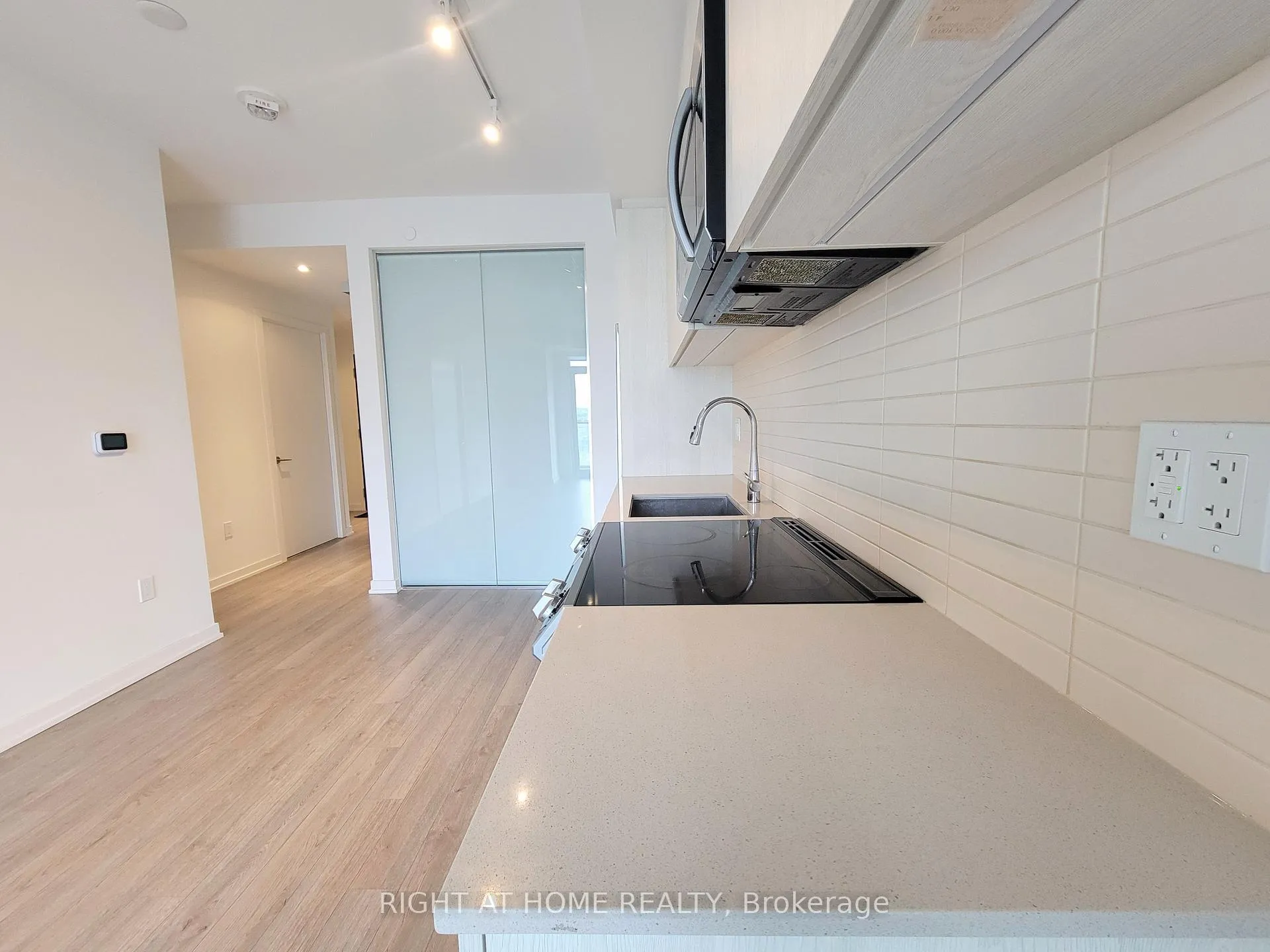 Photo 10 of Unit 1129, 50 Power Street, Toronto, Moss Park — HOMEH