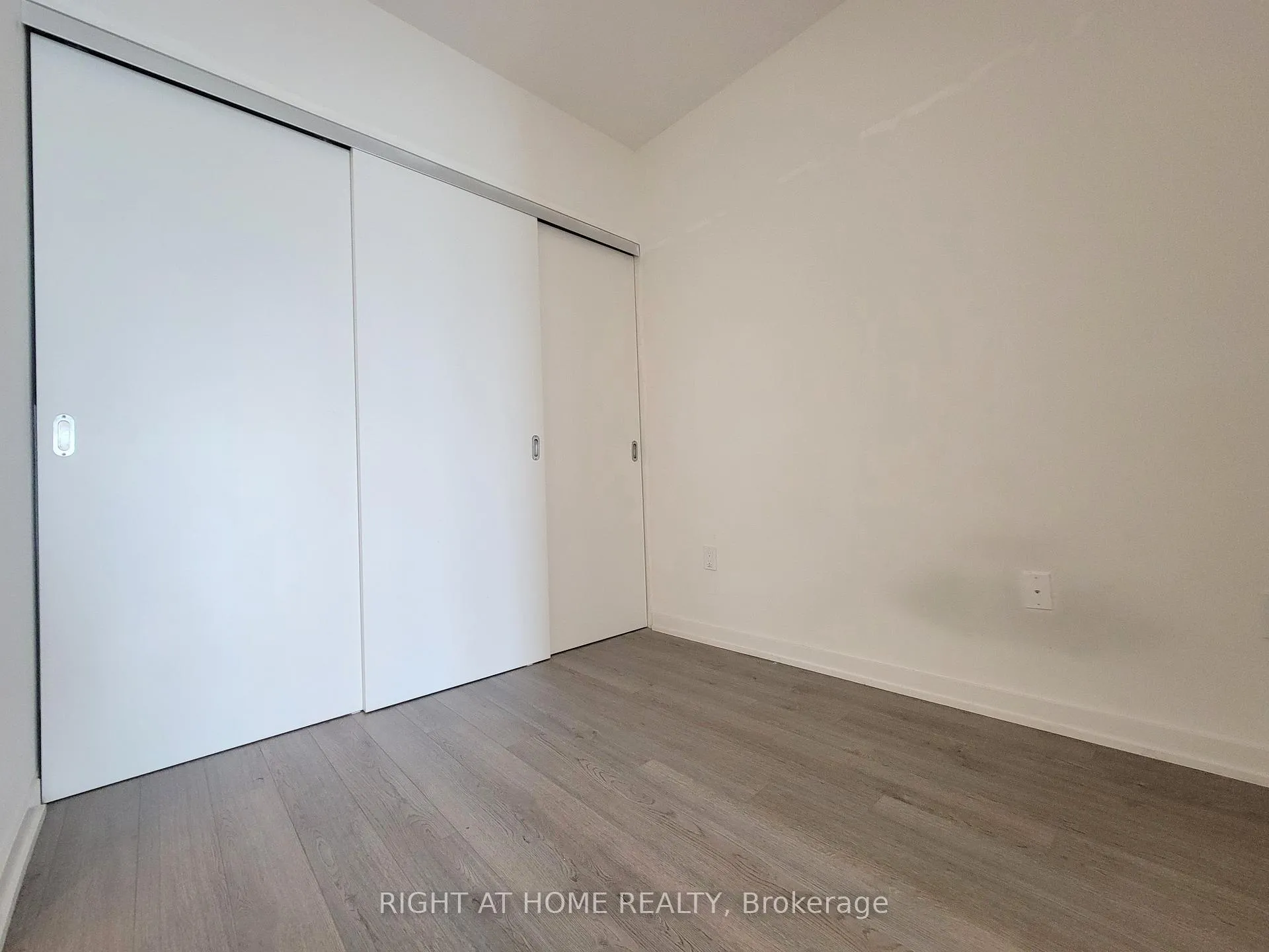 Photo 17 of Unit 1129, 50 Power Street, Toronto, Moss Park — HOMEH