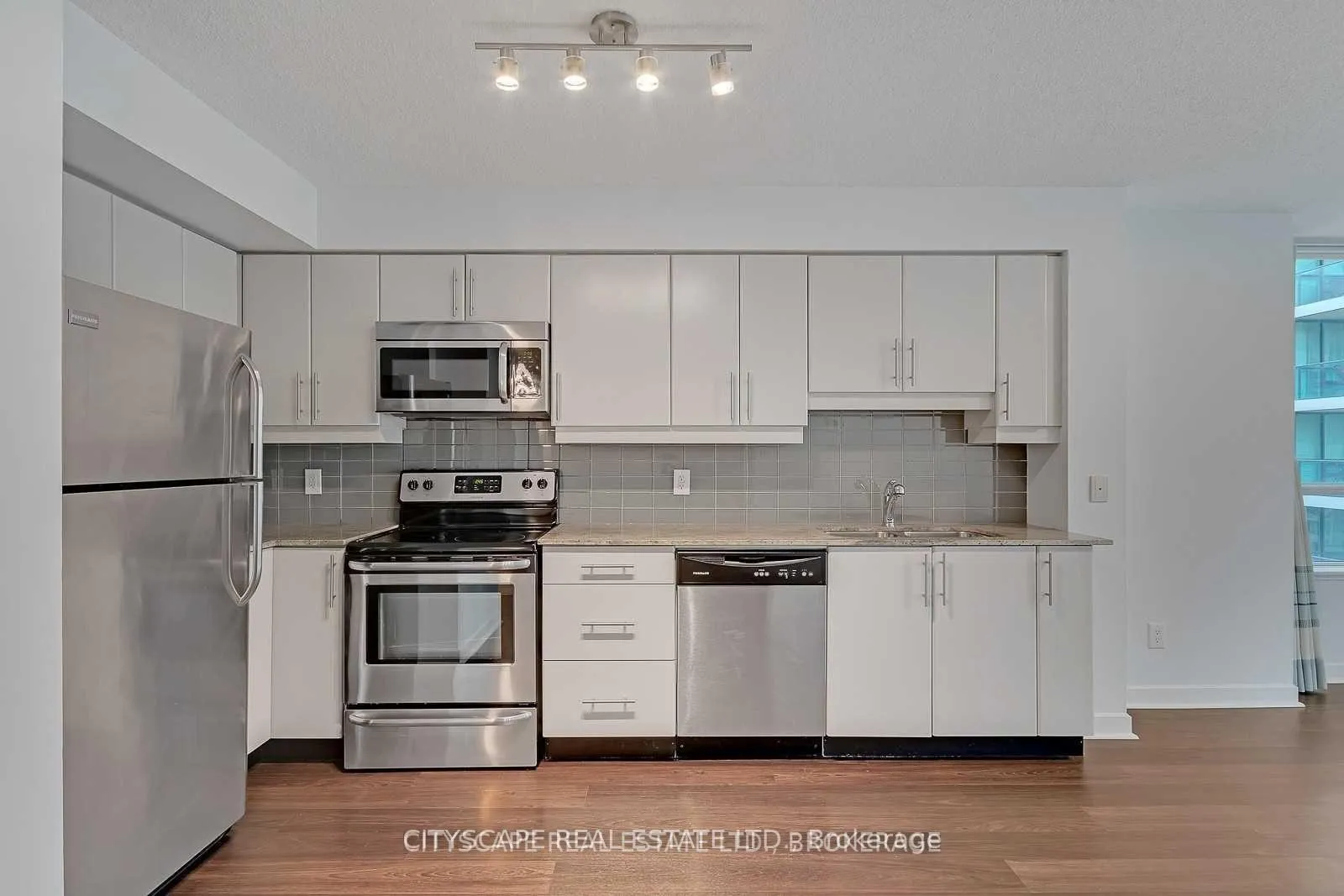 Front of Unit 1006, 33 Bay Street