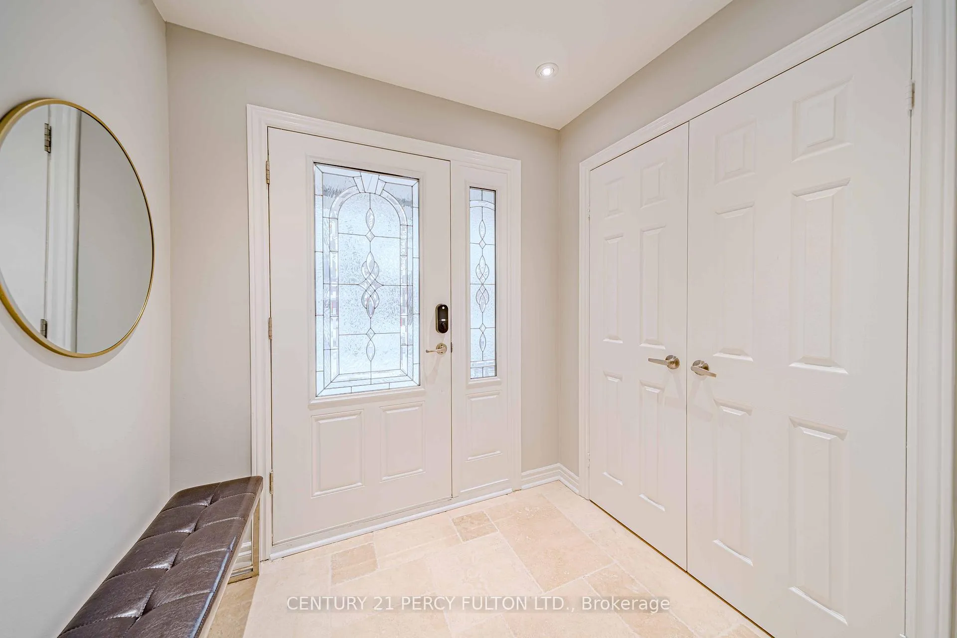 Photo 5 of 16 Muster Court, Markham, Buttonville — HOMEH