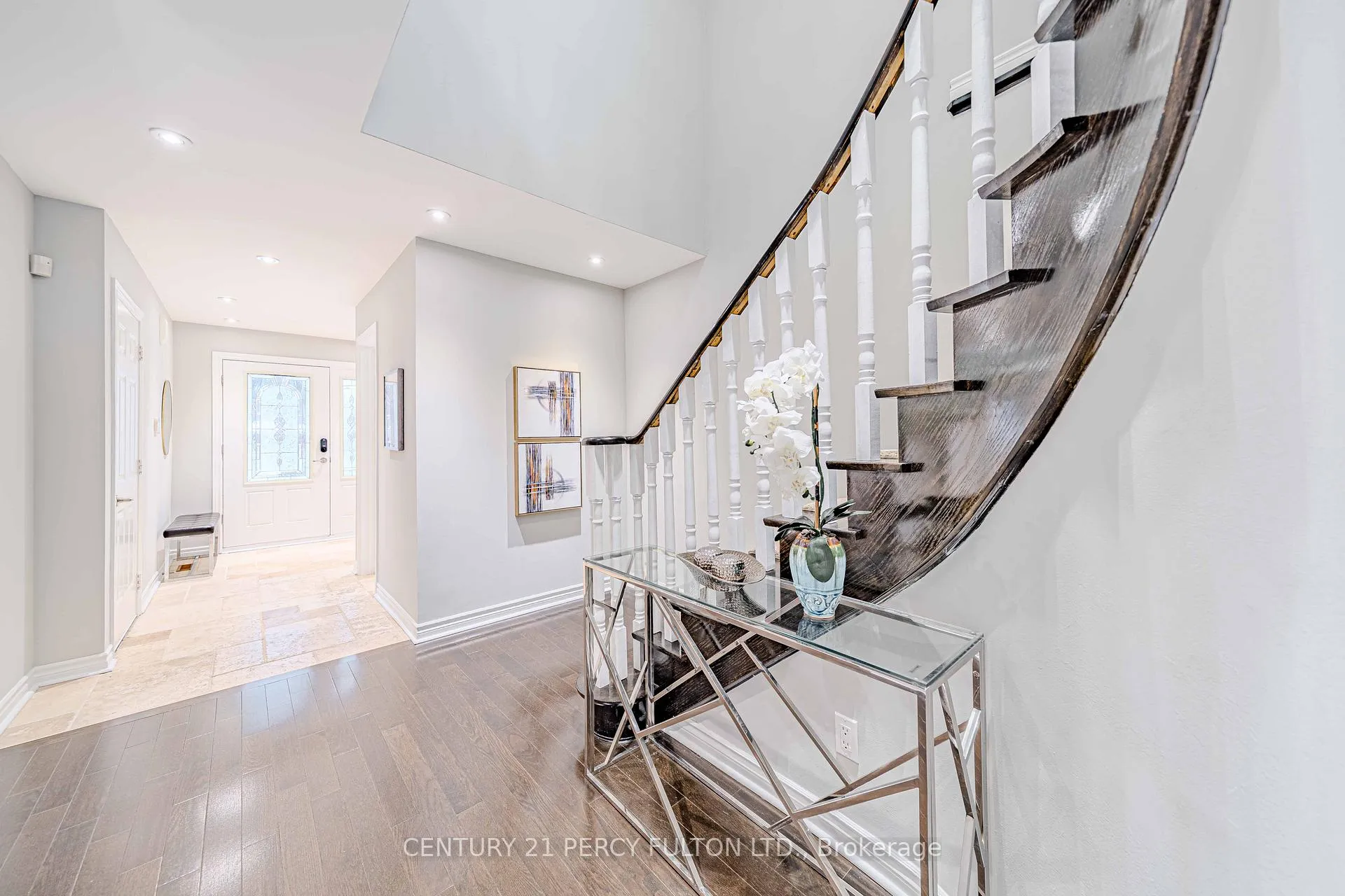 Photo 10 of 16 Muster Court, Markham, Buttonville — HOMEH