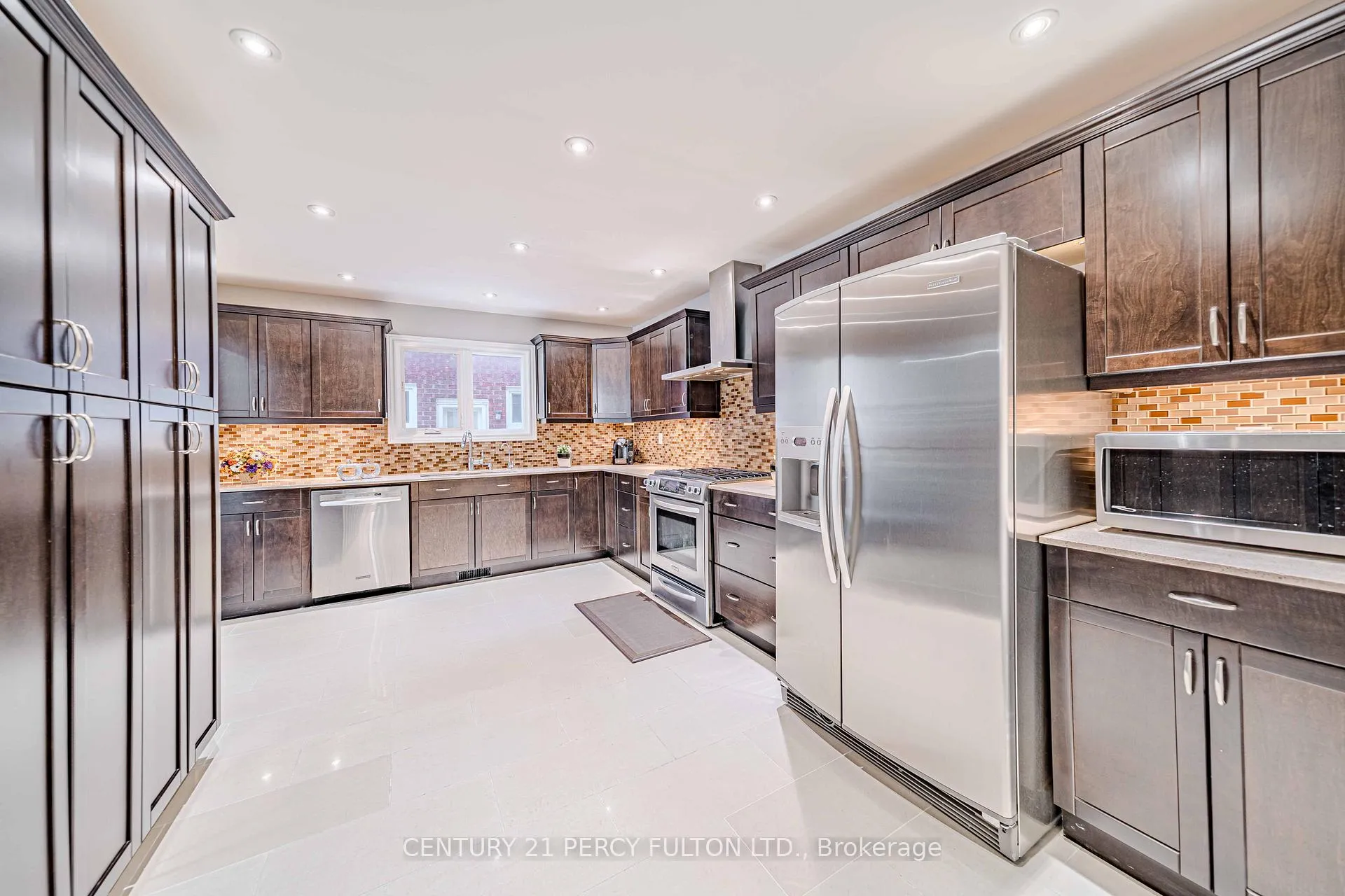 Photo 15 of 16 Muster Court, Markham, Buttonville — HOMEH