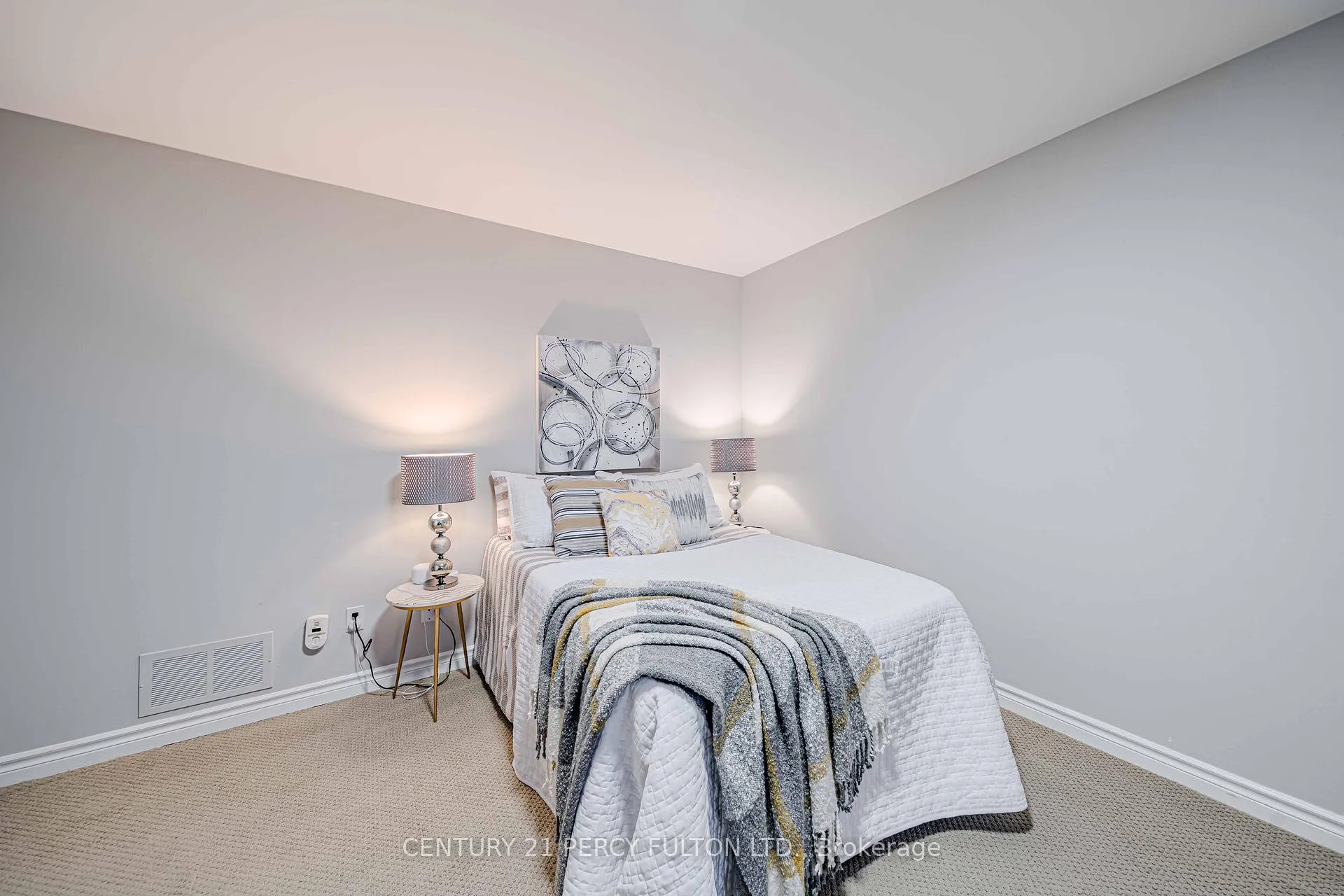 Photo 39 of 16 Muster Court, Markham, Buttonville — HOMEH